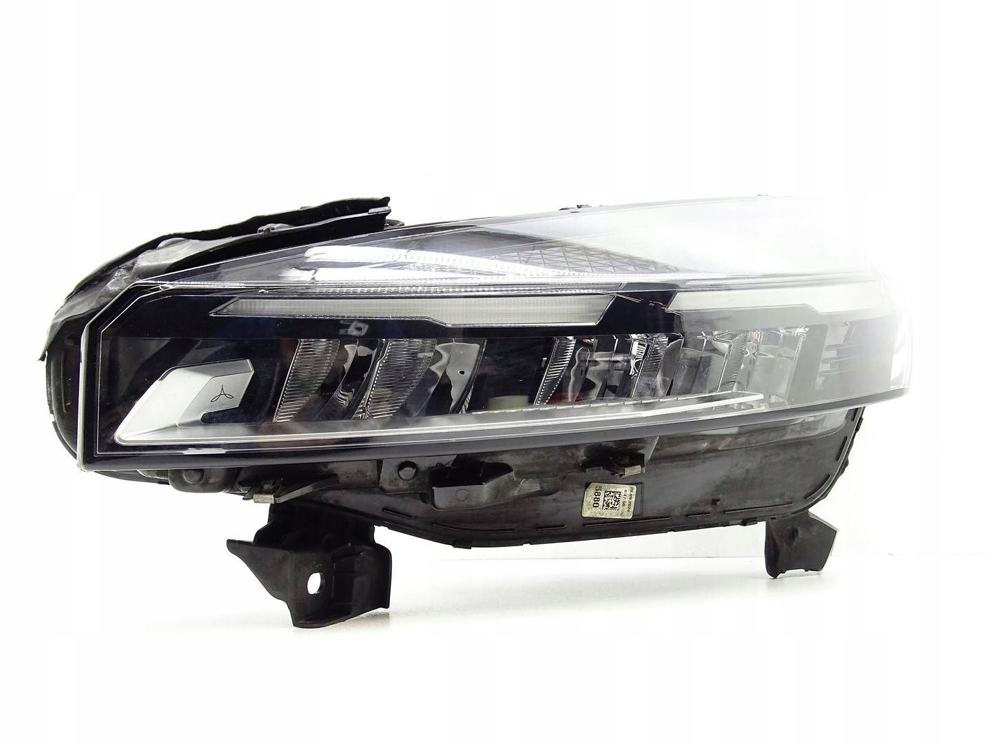 REFLEKTOR light left front front RENAULT CLIO V LIFT 2024