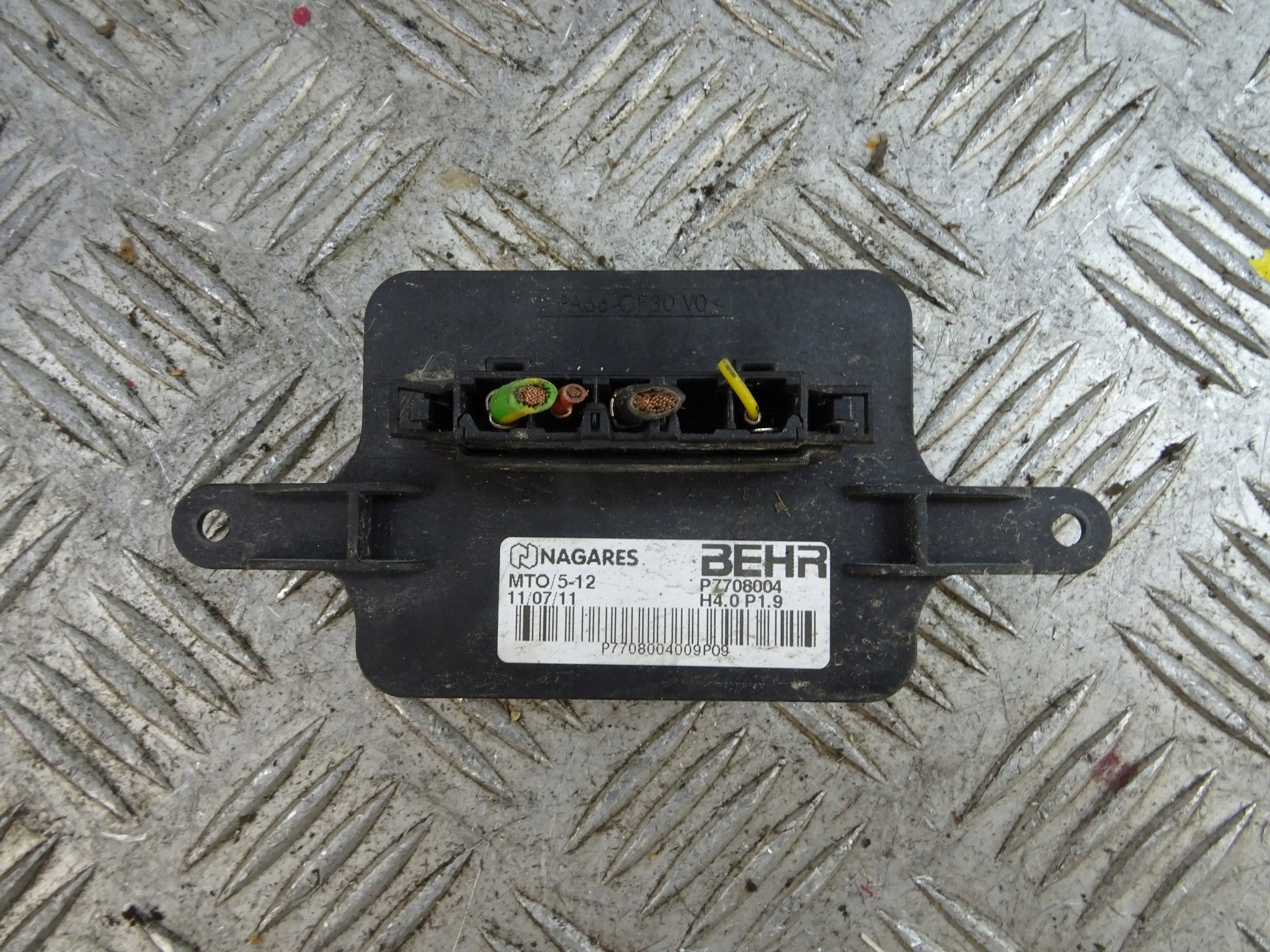 PEUGEOT 3008 heater fan resistor P7708004