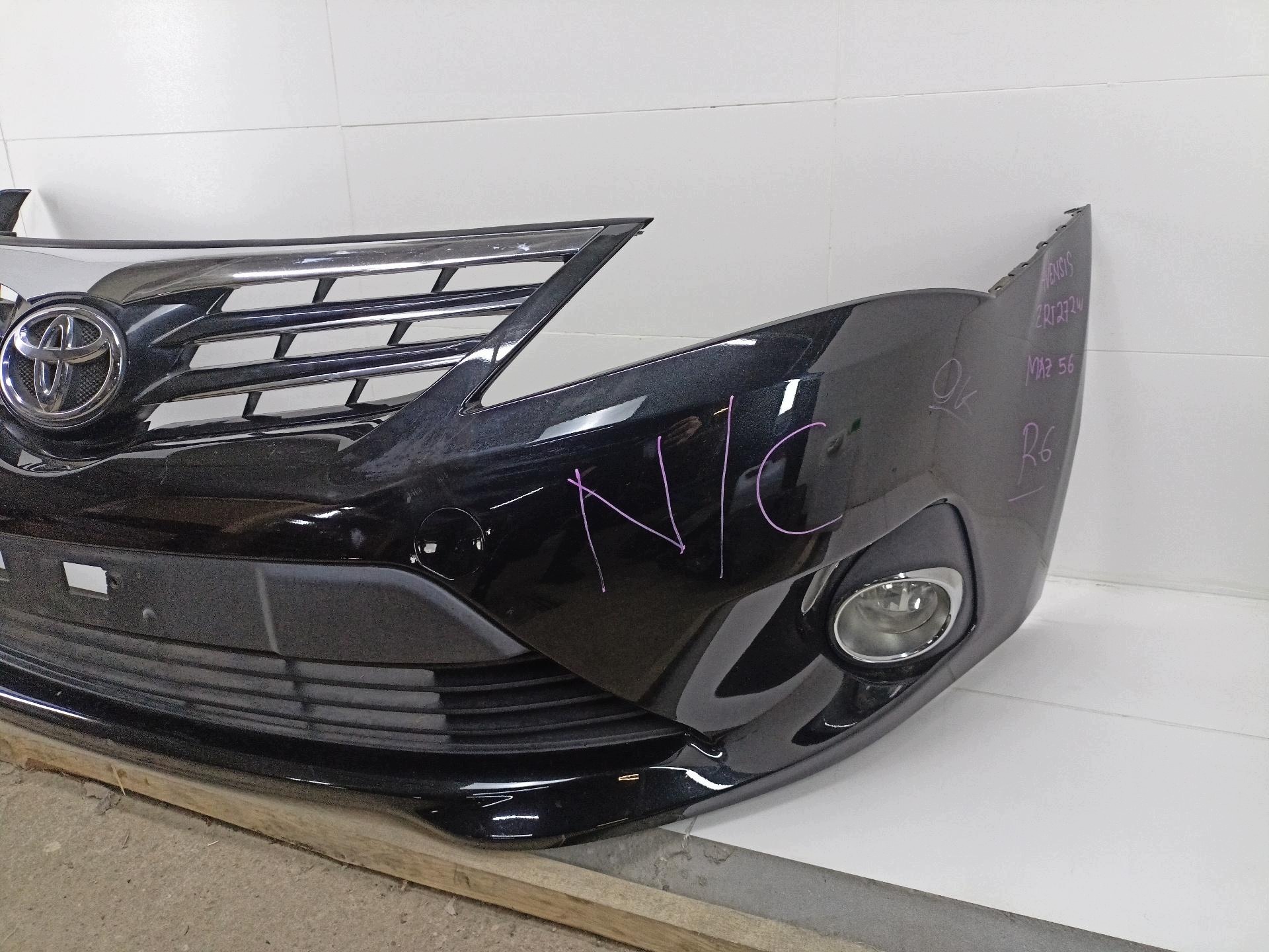 bumper front Toyota Avensis 3 T270 facelift ZRT272W 2014