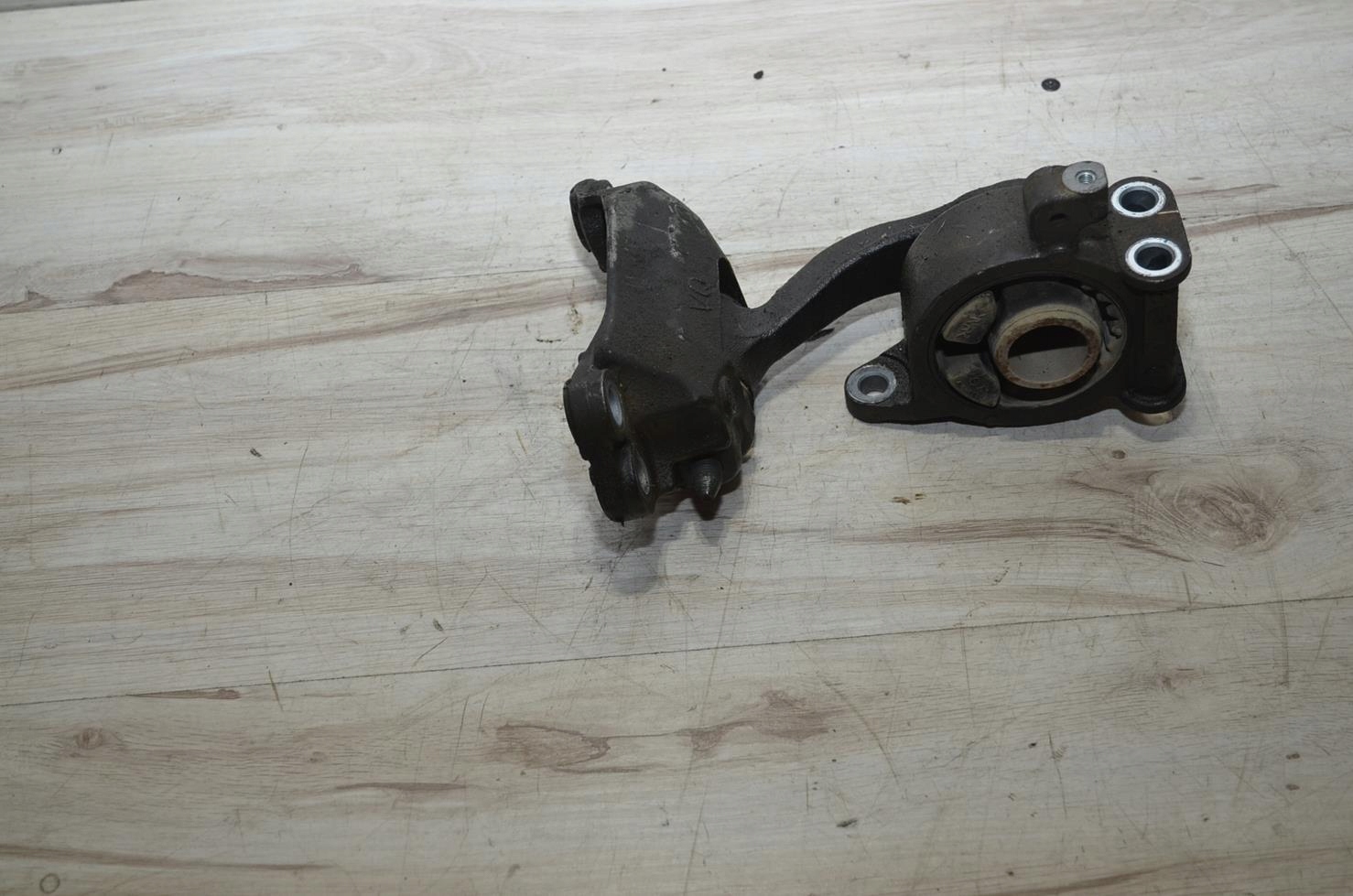 holder engine mount 3.5 V6 Nissan Murano Z51