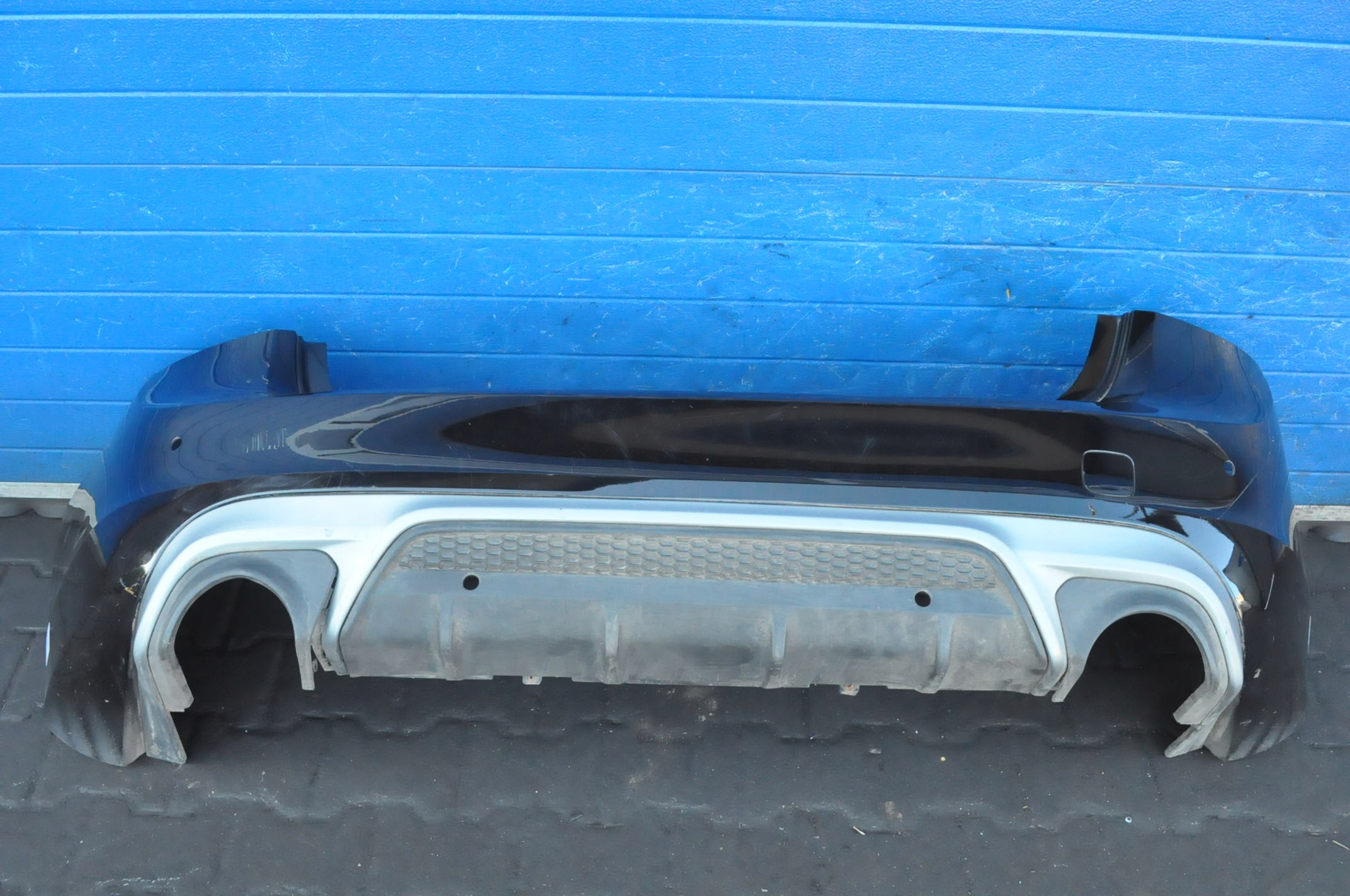 VOLVO S60 II RDESIGN LIFT ZDERZAK TYŁ TYLNY POD PDC