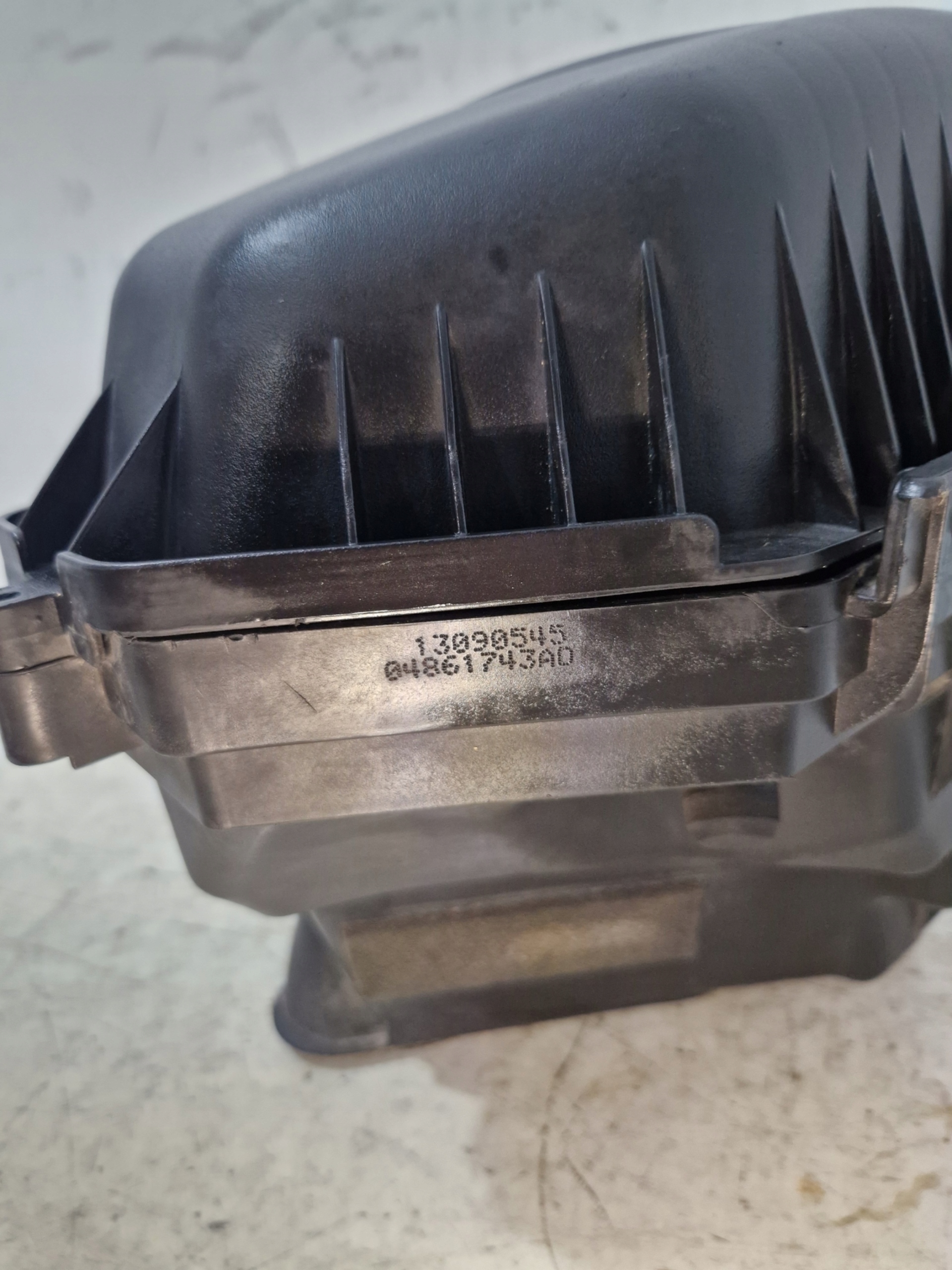DODGE CHARGER 2019- 3.6 Gehäuse filter luft 04861743AD