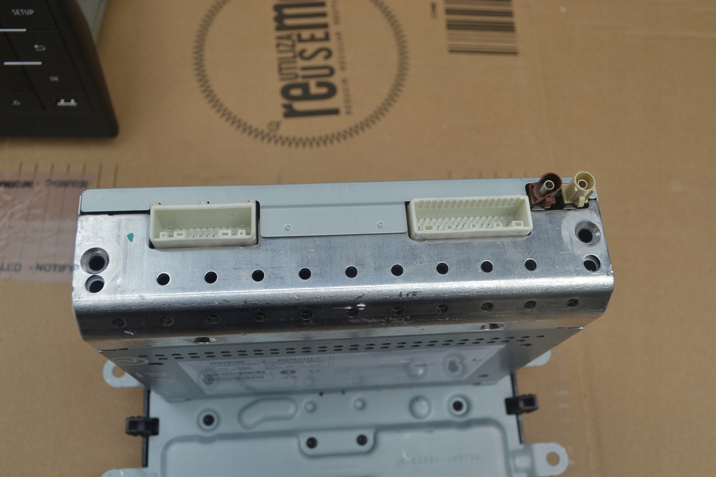280210807R RADIO RENAULT TWINGO 3 III