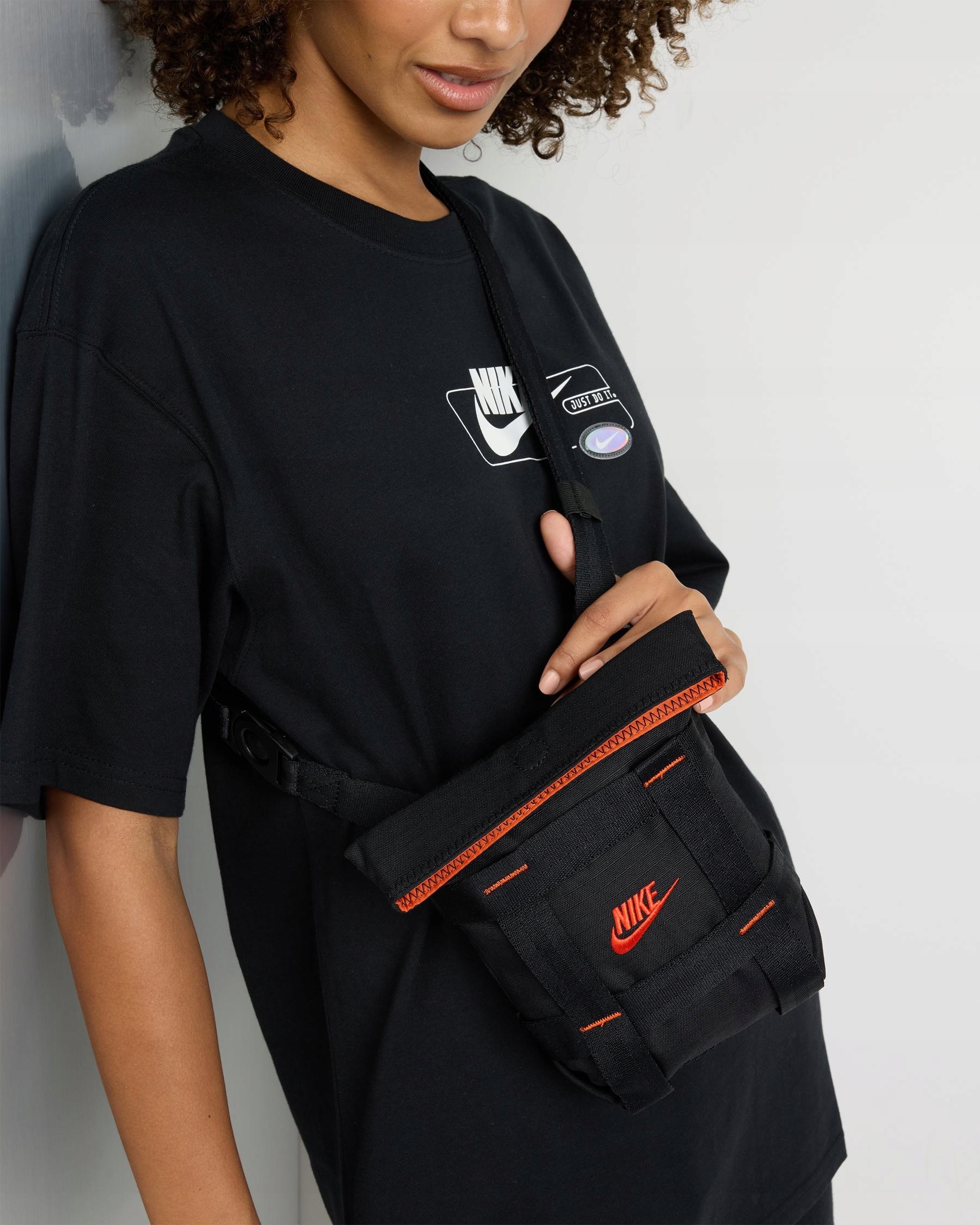 Sportovní taška Nike Sportswear Cargo Crossbody Sáček Unisex 3L