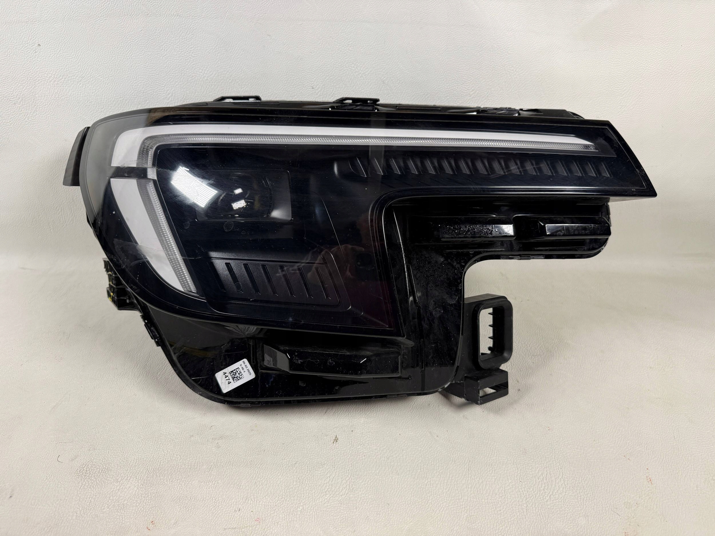 Ford Explorer Ev 23- Full Led light right front front