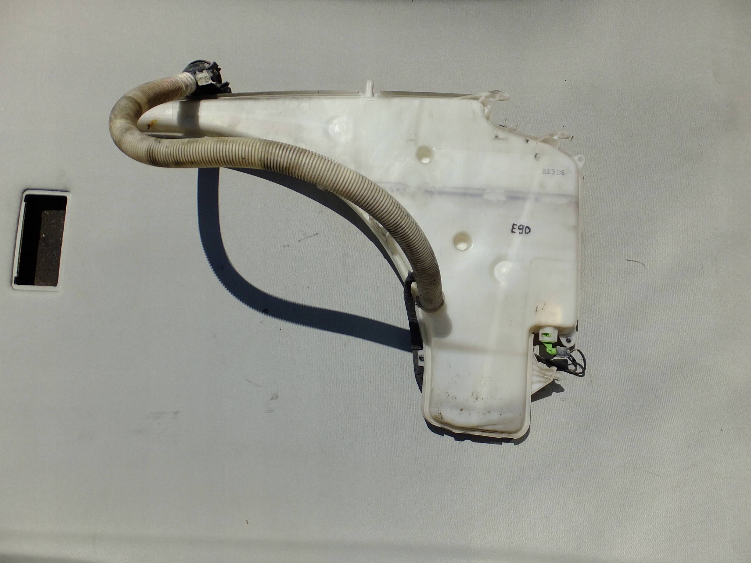 pump washer fluid tank bmw e90 2007r