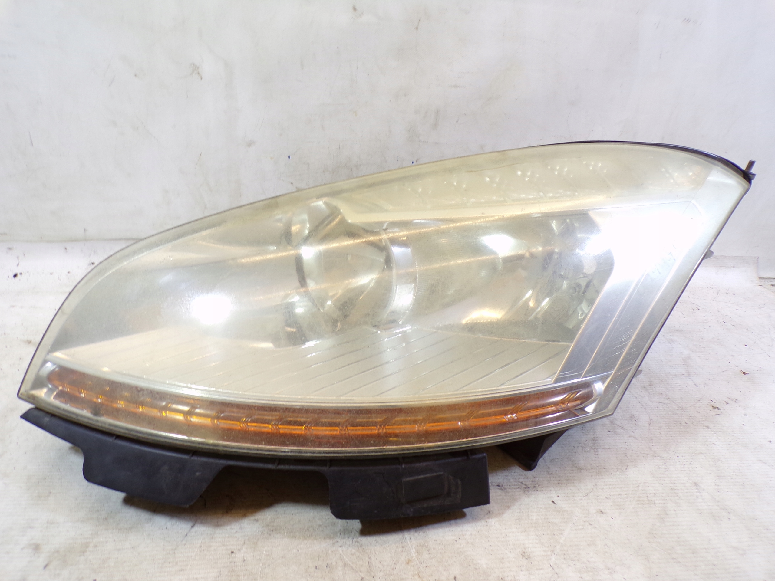light front front left CITROEN C4 GRAND PICASSO (2) (K1)