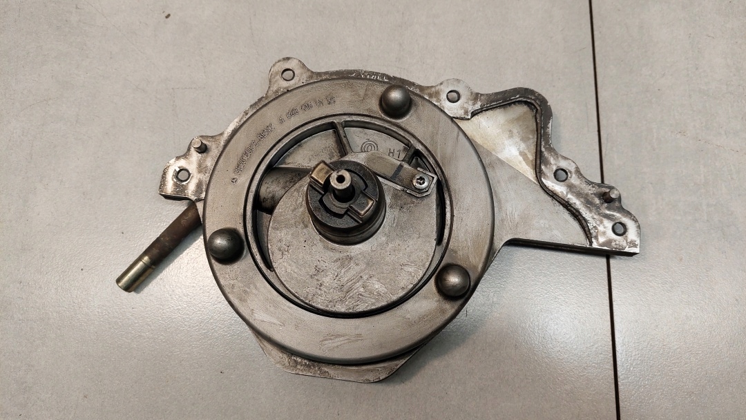 ВАКУУМНЫЙ НАСОС MERCEDES W168 1.7 CDI A6682300165