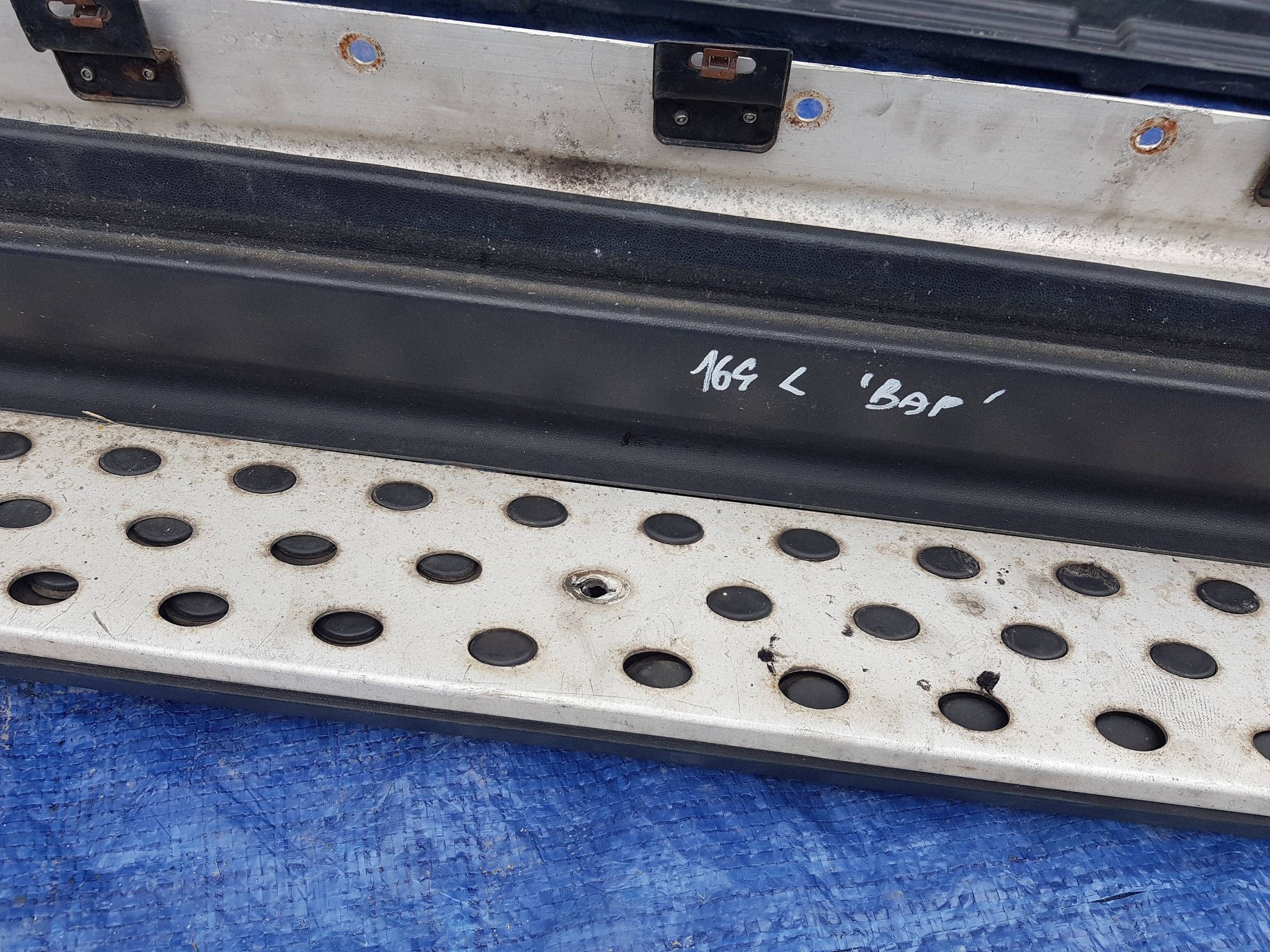 left threshold MERCEDES ML W164 cap moulding STOPIEN