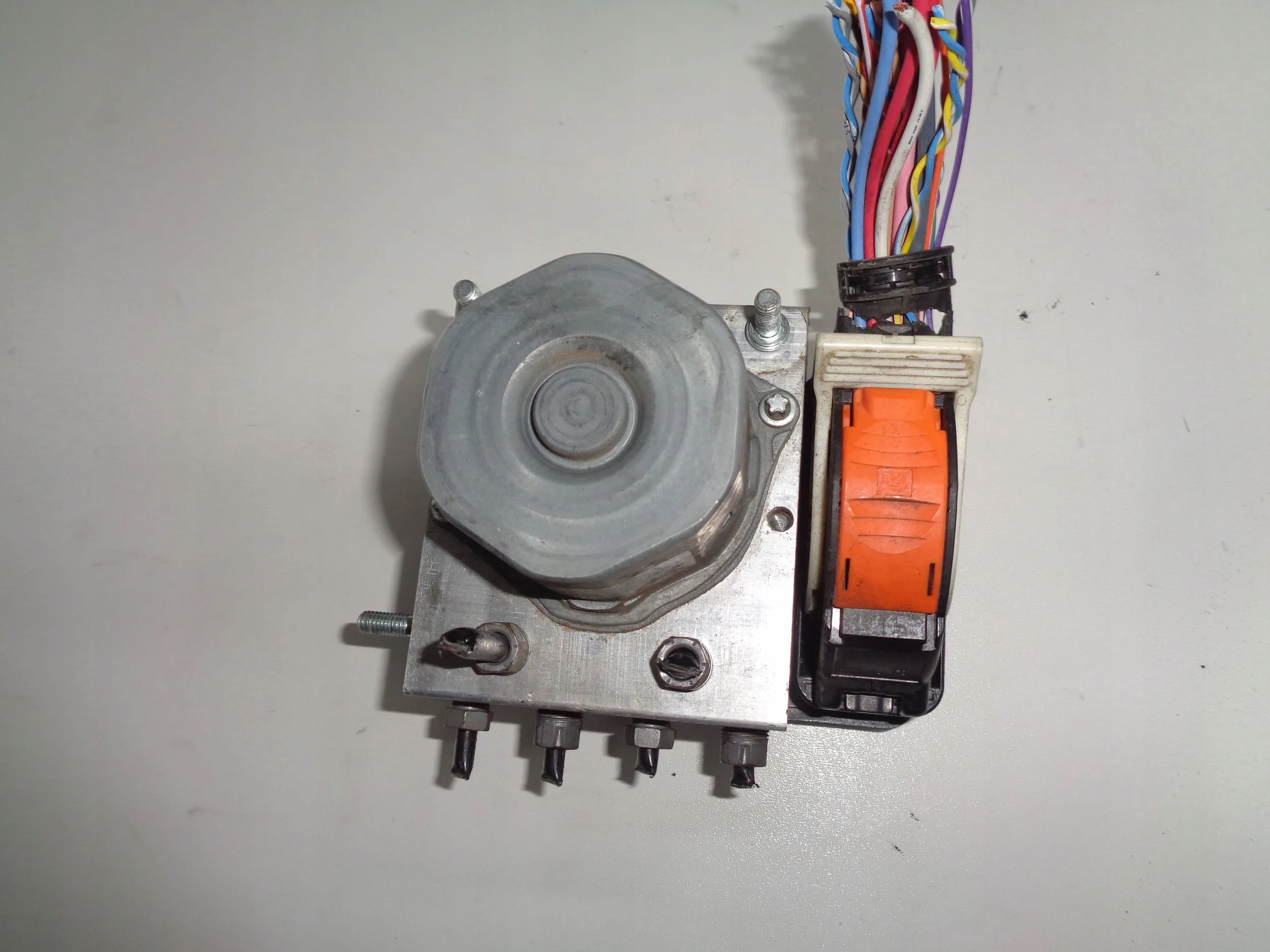 PEUGEOT 308 T9 control unit pump ABS 13R>