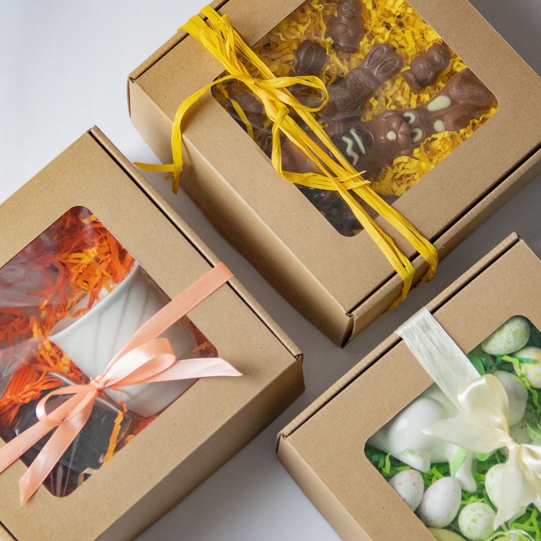 Pudełko prezentowe tekturowe EKO z okienkiem na prezent 13x13x4 cm Marka inna