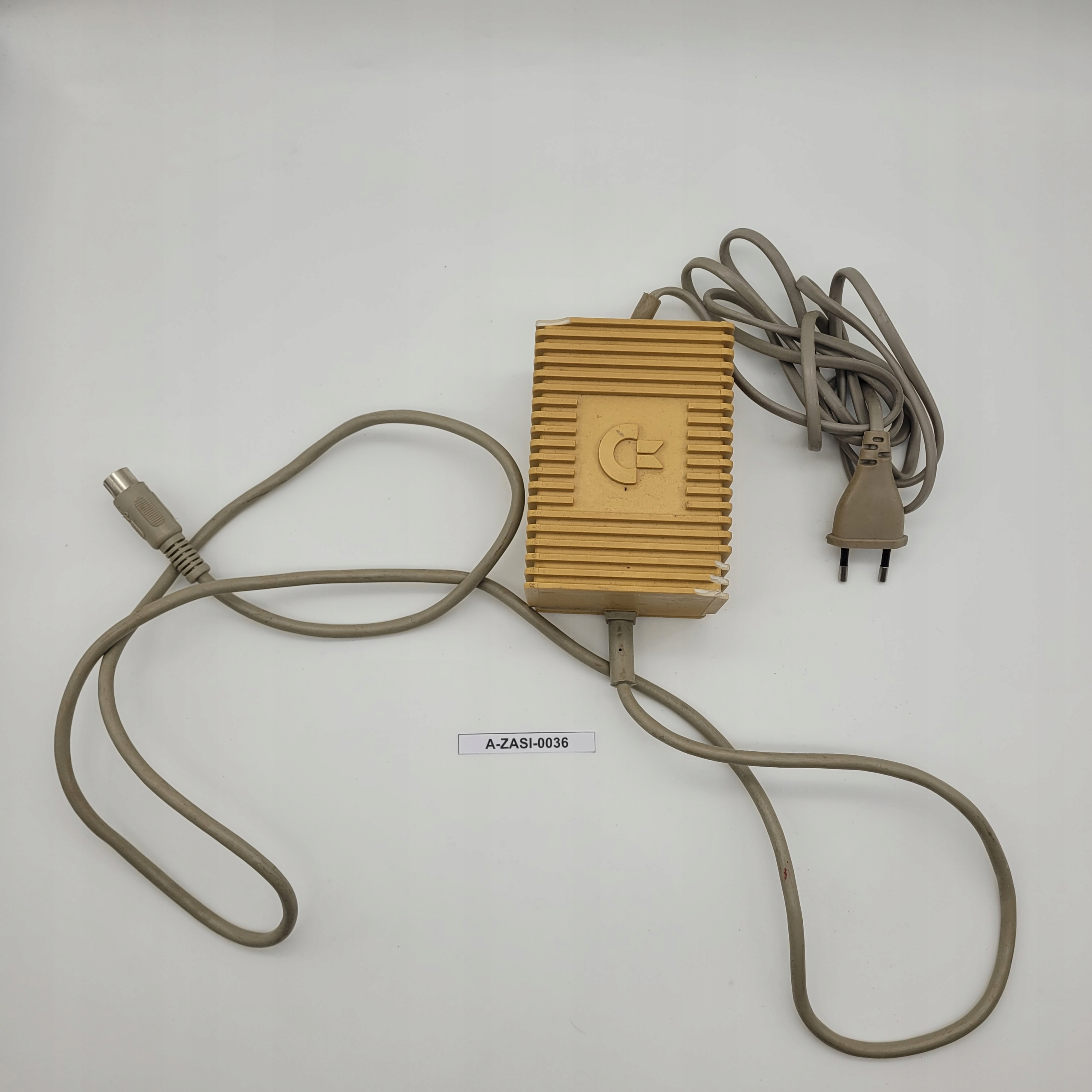 Commodore 64 - Zasilacz (PSU)
