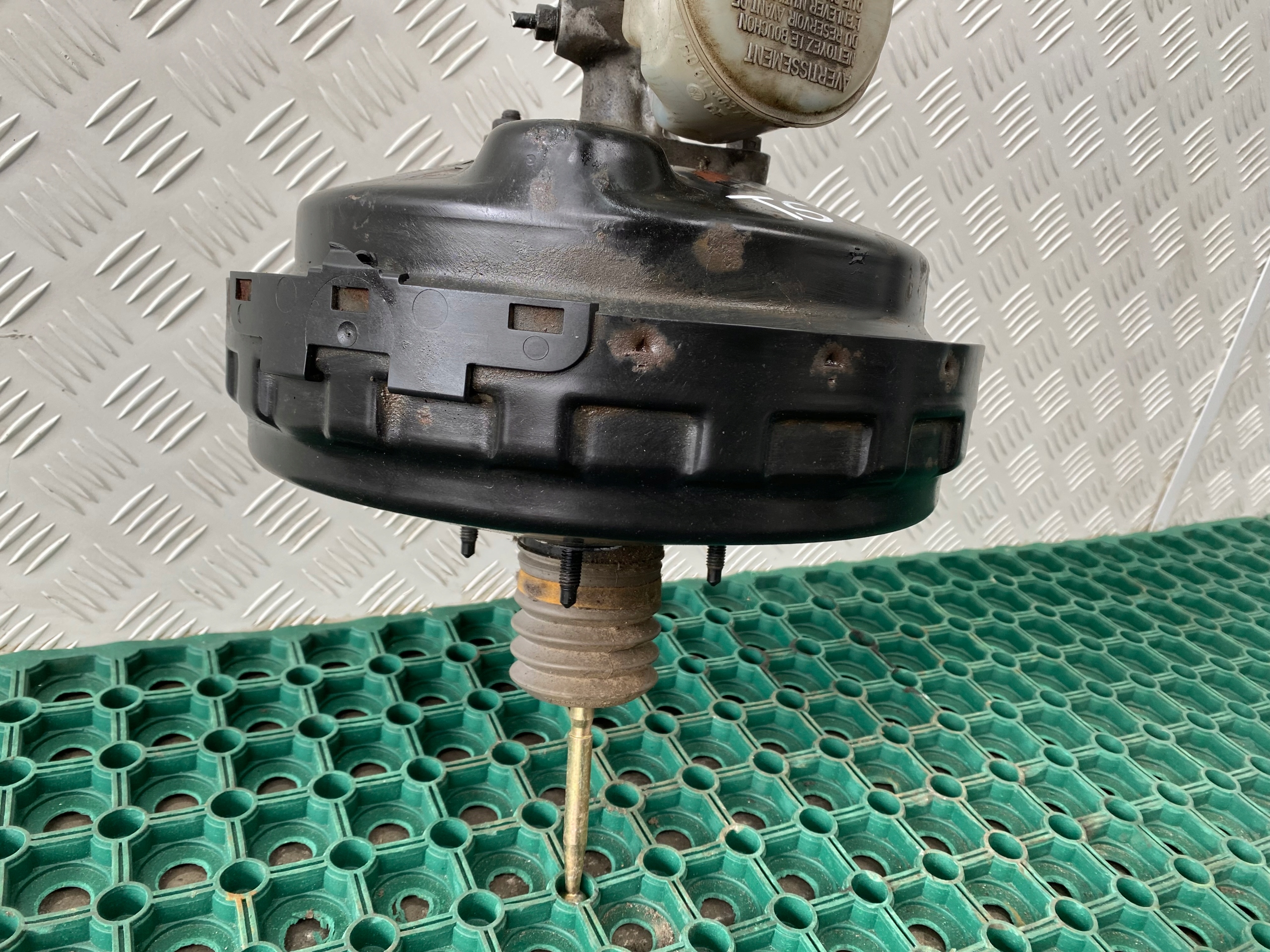 VW T5 03-09 1.9 TDI Servofreno SERVO servo 7H0612101A OE