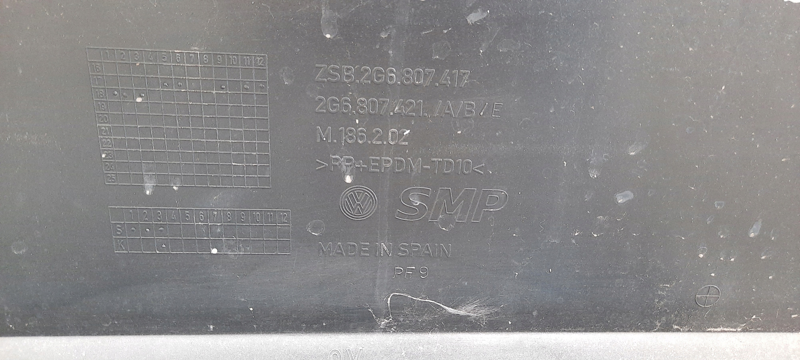 bumper rear part 2G6807421 VW POLO VI