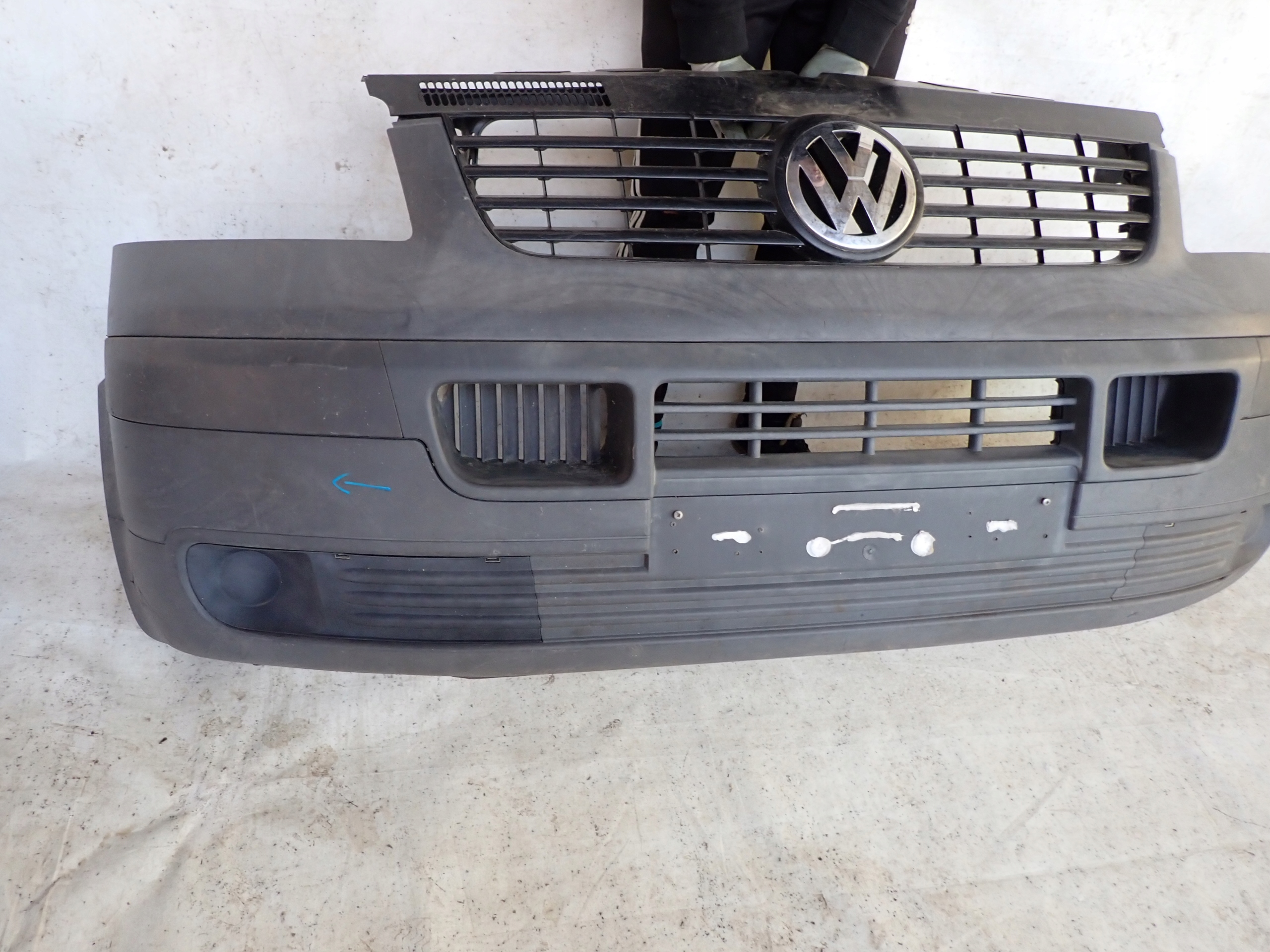 VW T5 7H 03- nárazník předek přední