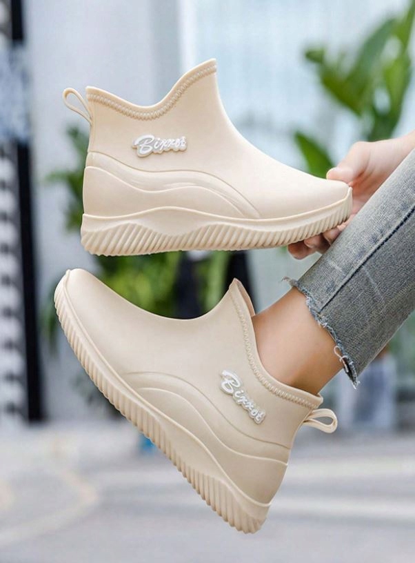 KALOSZE DAMSKIE BEŻOWE WSUWANE CASUAL 39 ŁJA Płeć kobieta