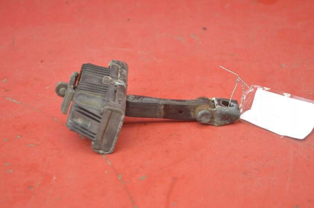 limiter door left front 7051746 BMW Z4 E85 02-05