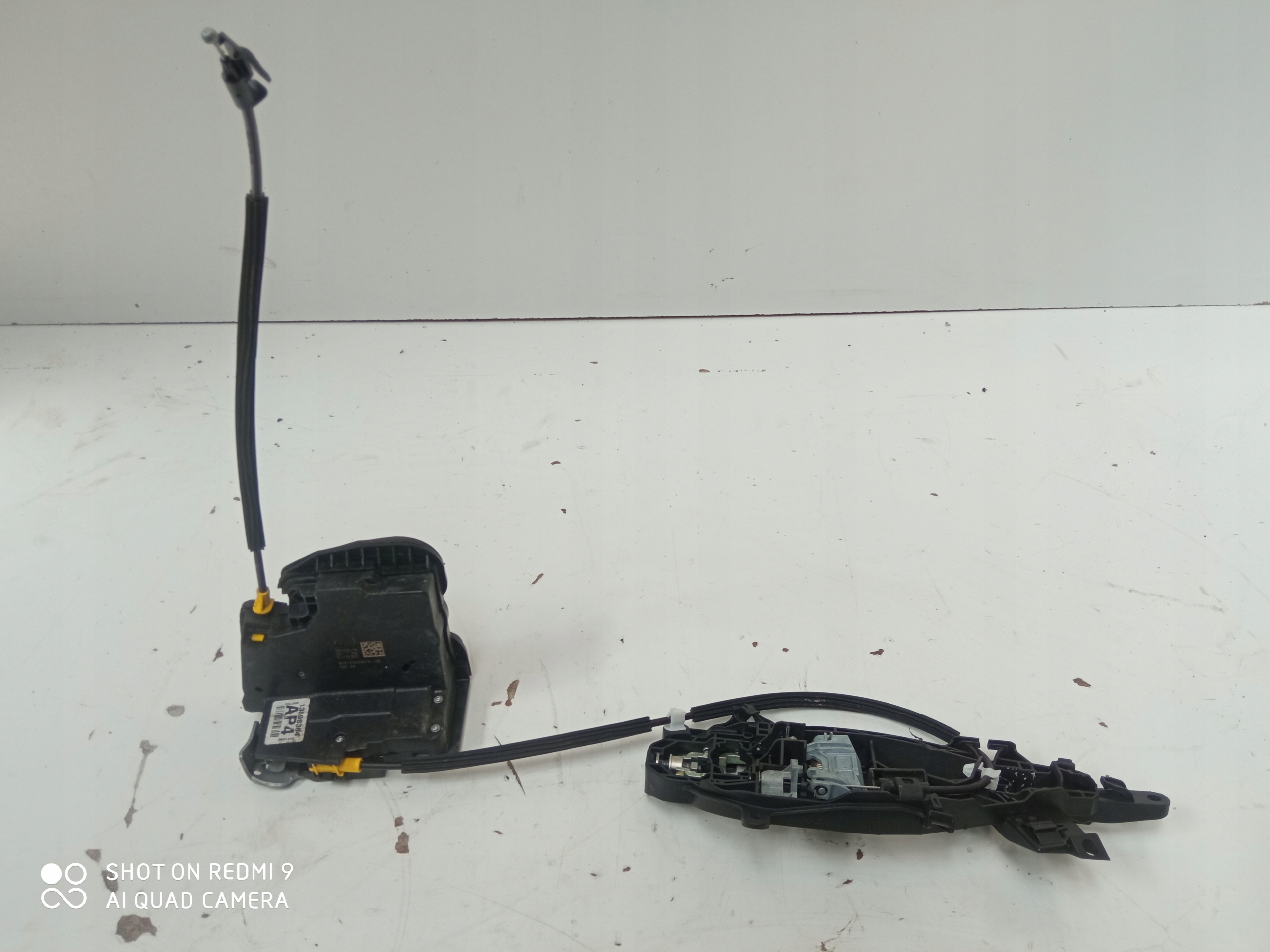 OPEL ASTRA K lock door left rear part 13598364