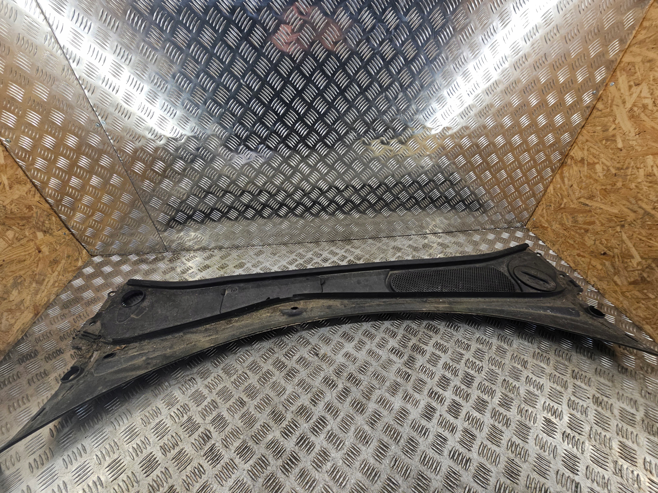 torpedo VOLVO V90 II 31402275 Kombi cover front