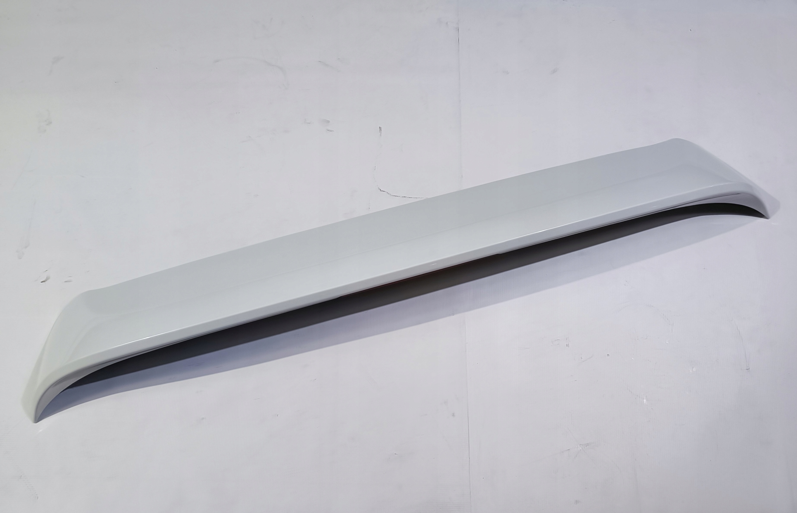 Lotka spoiler bonnet boot stop PW7 Chrysler Pacifica 2017