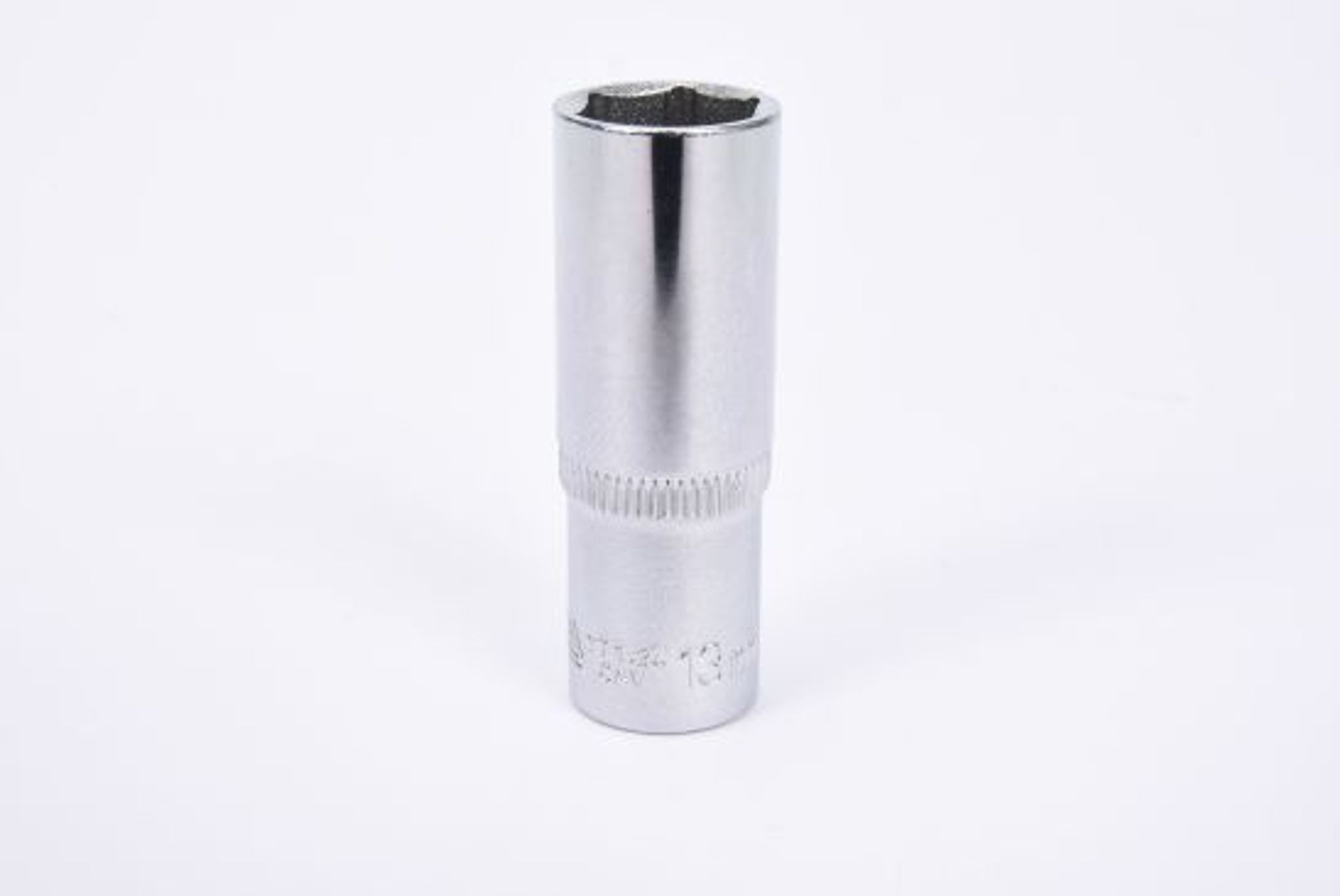 "nasadka 1/4"" 13 MM X 50 MM 6-KĄTNA Długa" YT-1424 Yato