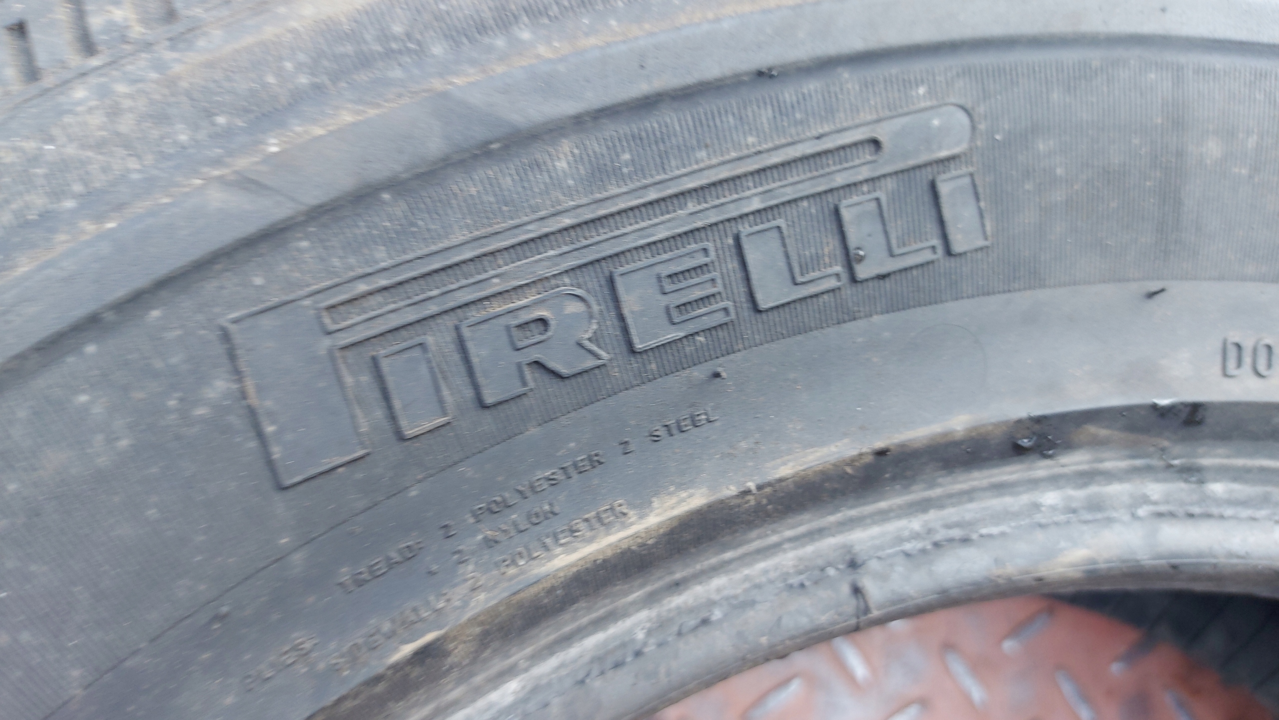 PIRELLI SCORPION ICE & SNOW 225/65R17 tyres winter 5mm