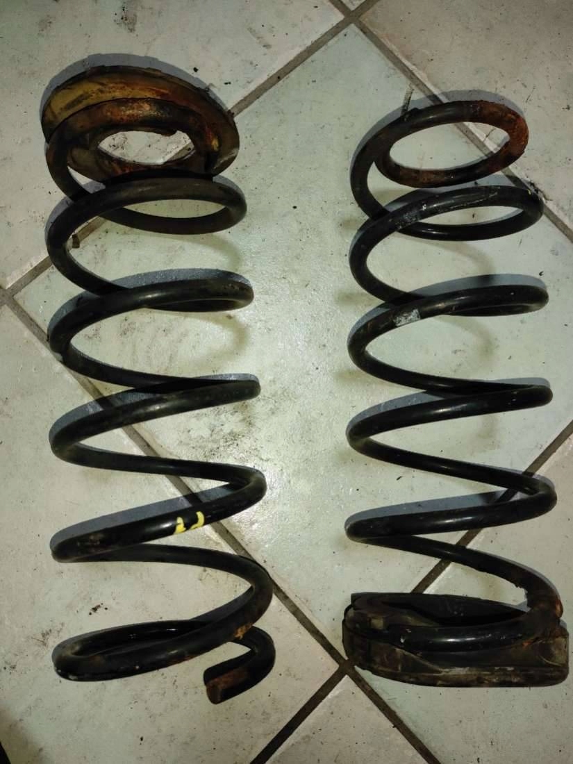 spring springing rear part Kia Soul 2011