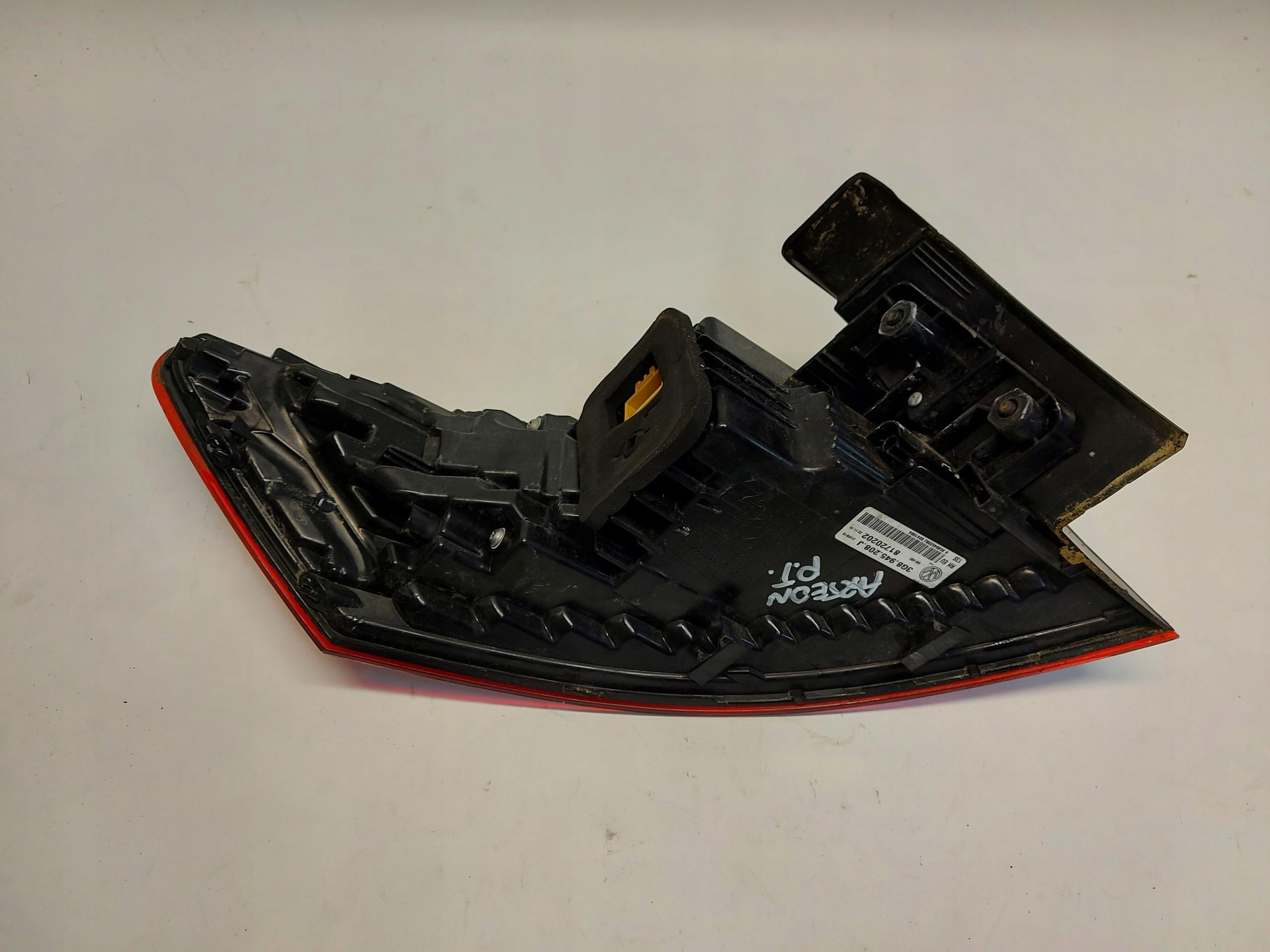 VW Arteon 3G8 2018r light right rear part rear 3G8945208J