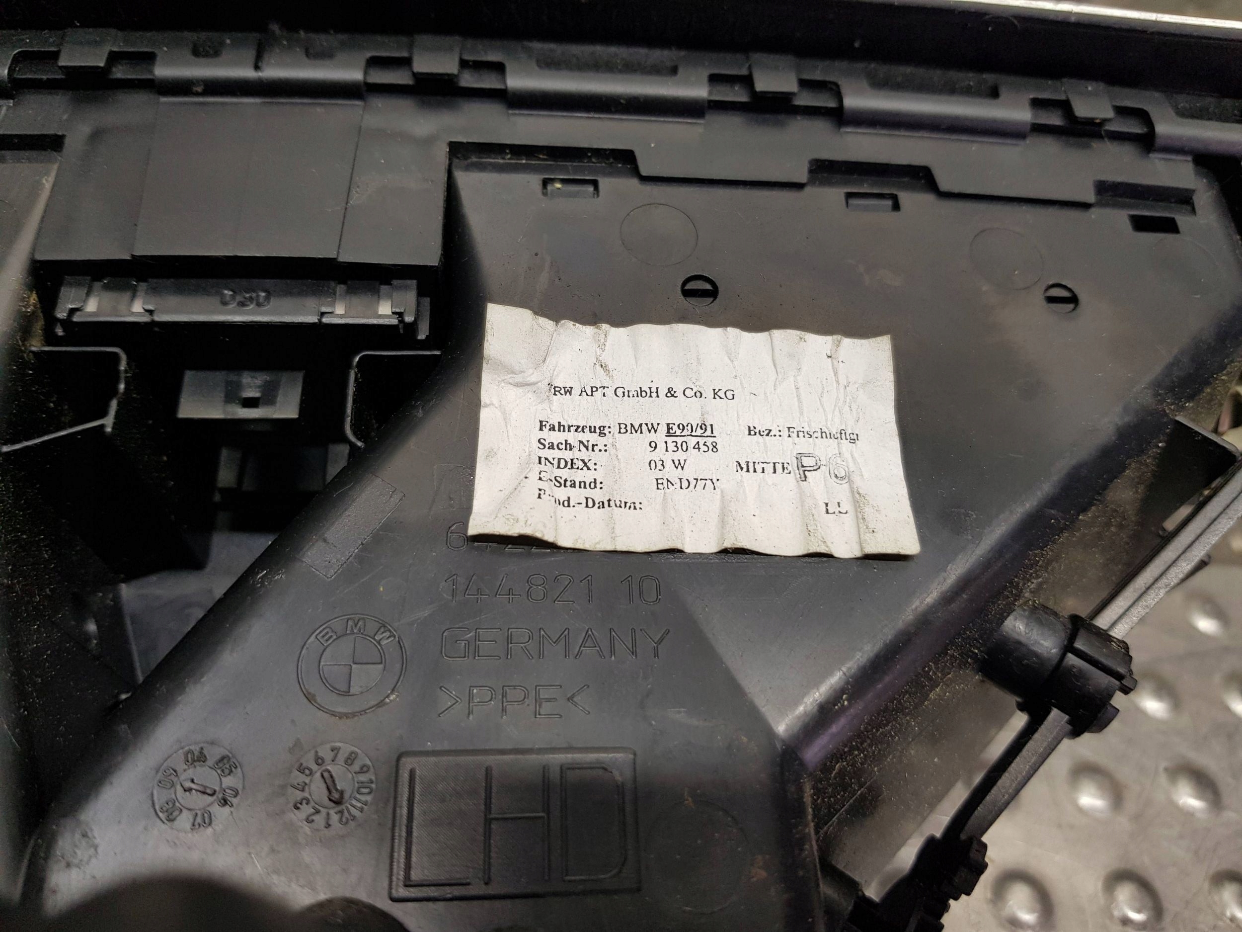 moulding consoles central grid air conditioning devices 9130458 9130460 BMW SERIA 3 E90 E91