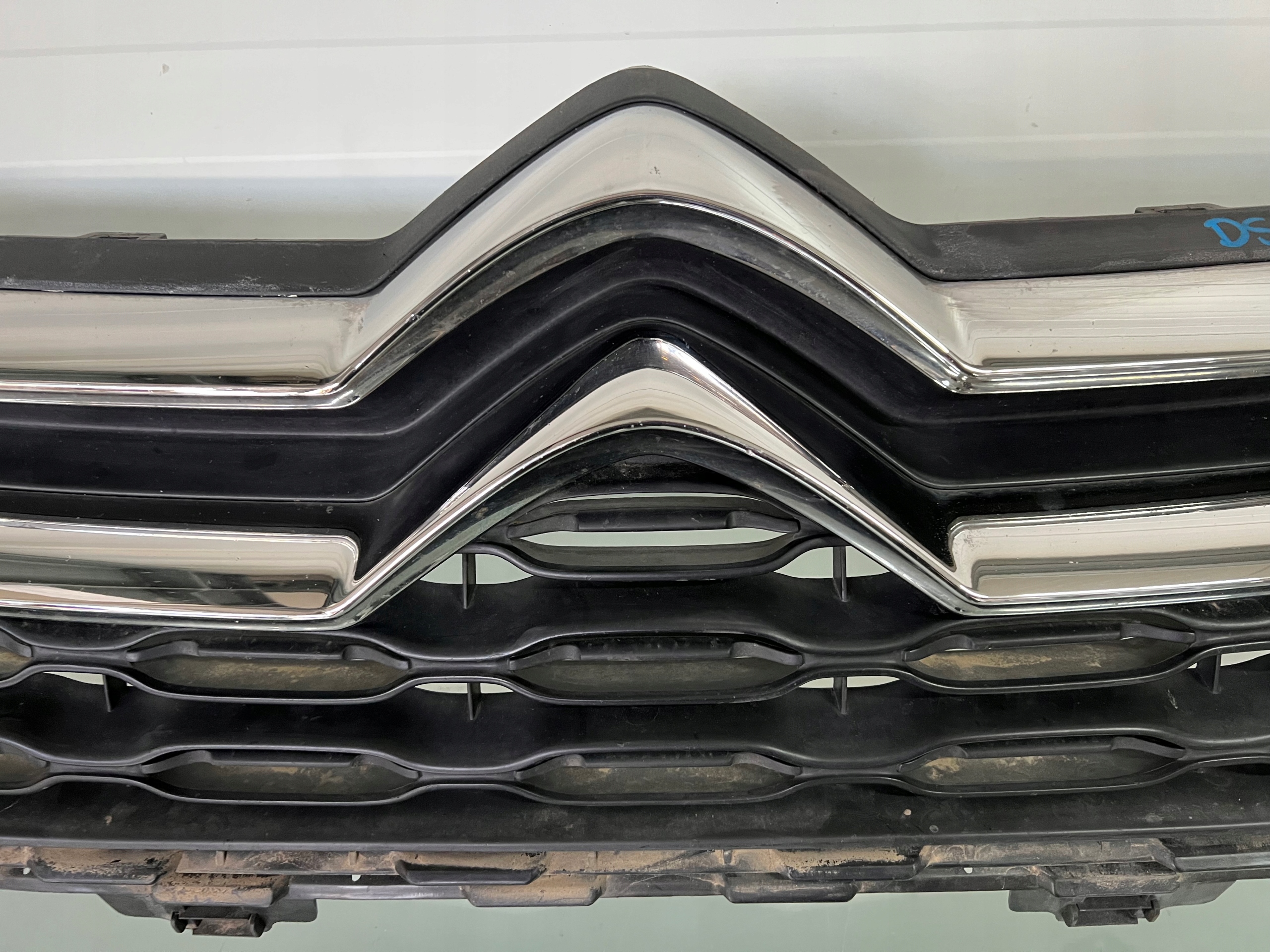 решетка радиатора CITROEN DS4 9688185377