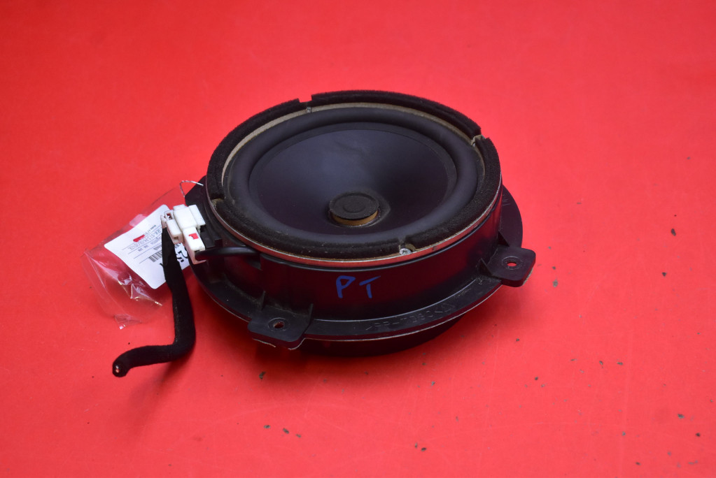 speaker right rear part 96330-2G501 KIA MAGENTIS 2 II 06-08