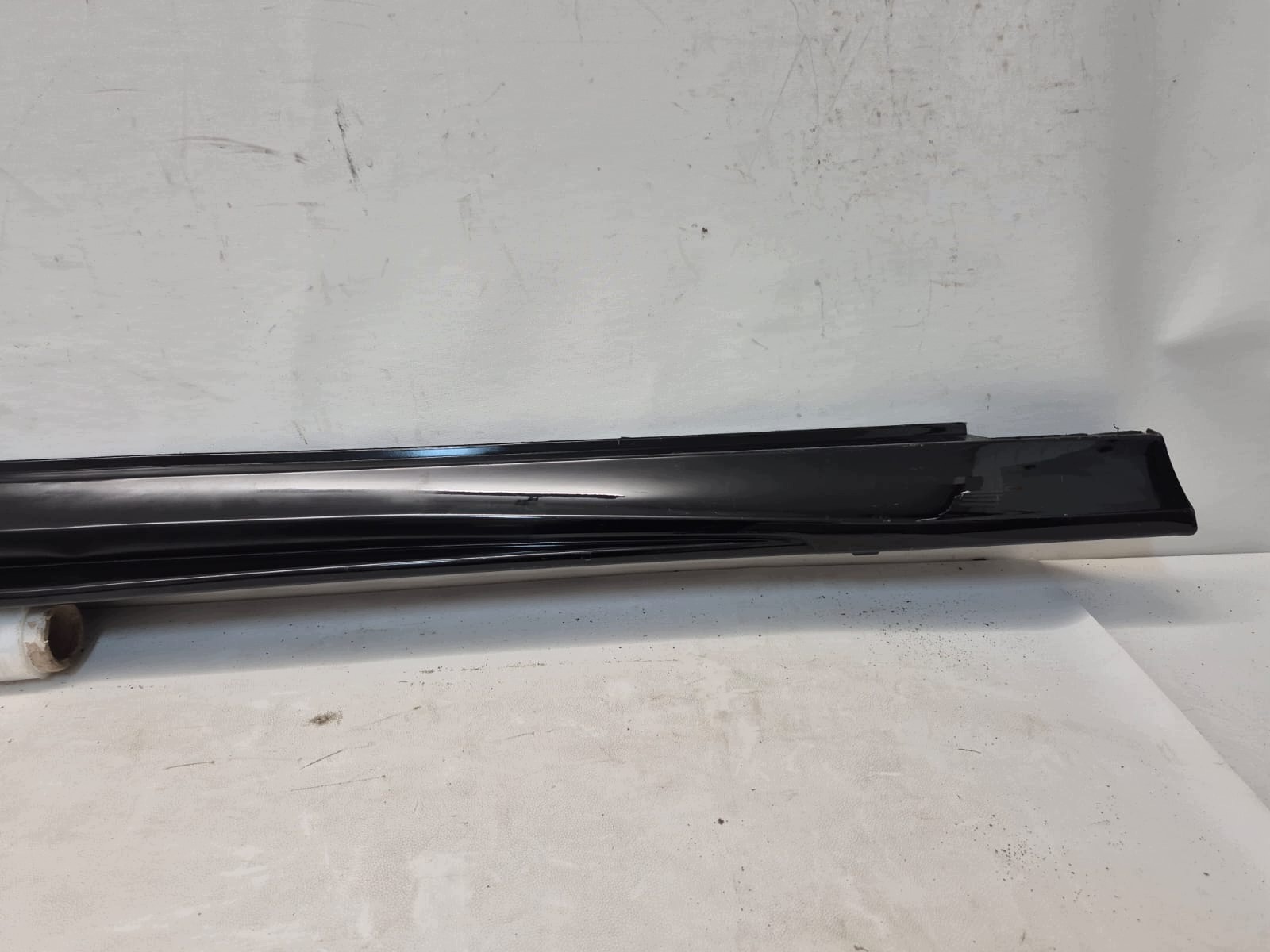 VW ID.7 14A 23- moulding threshold right 14A853856