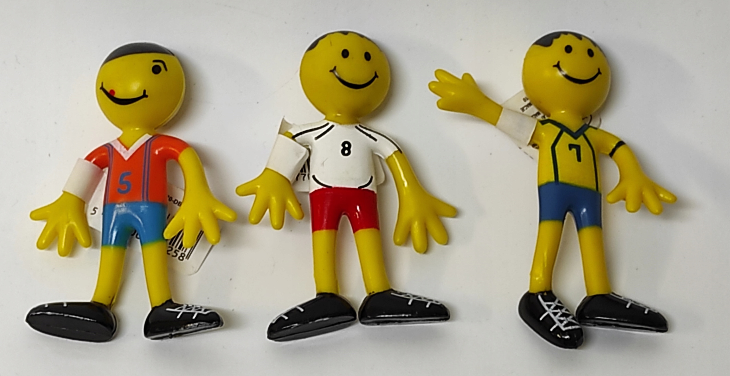 

Figurka gumowa 8 cm Piłkarz mix wzorów