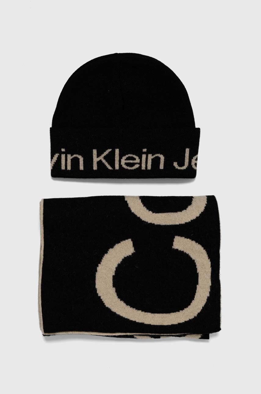 Calvin Klein Jeans čiapka a vlnený šál farba čierna K60K611421