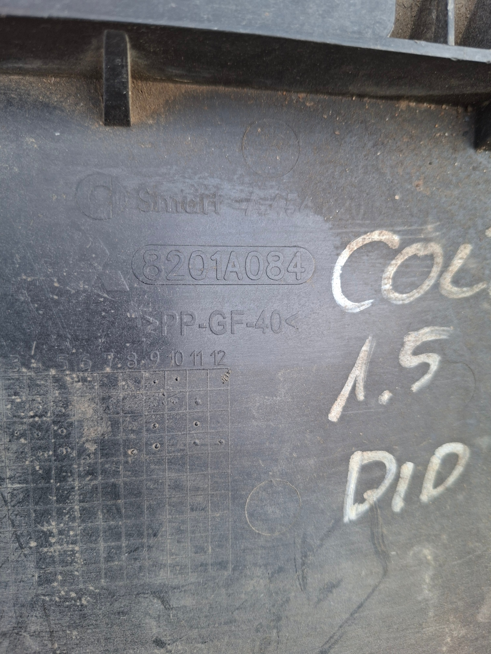 držač akumulatora MITSUBISHI COLT VI 8201A084