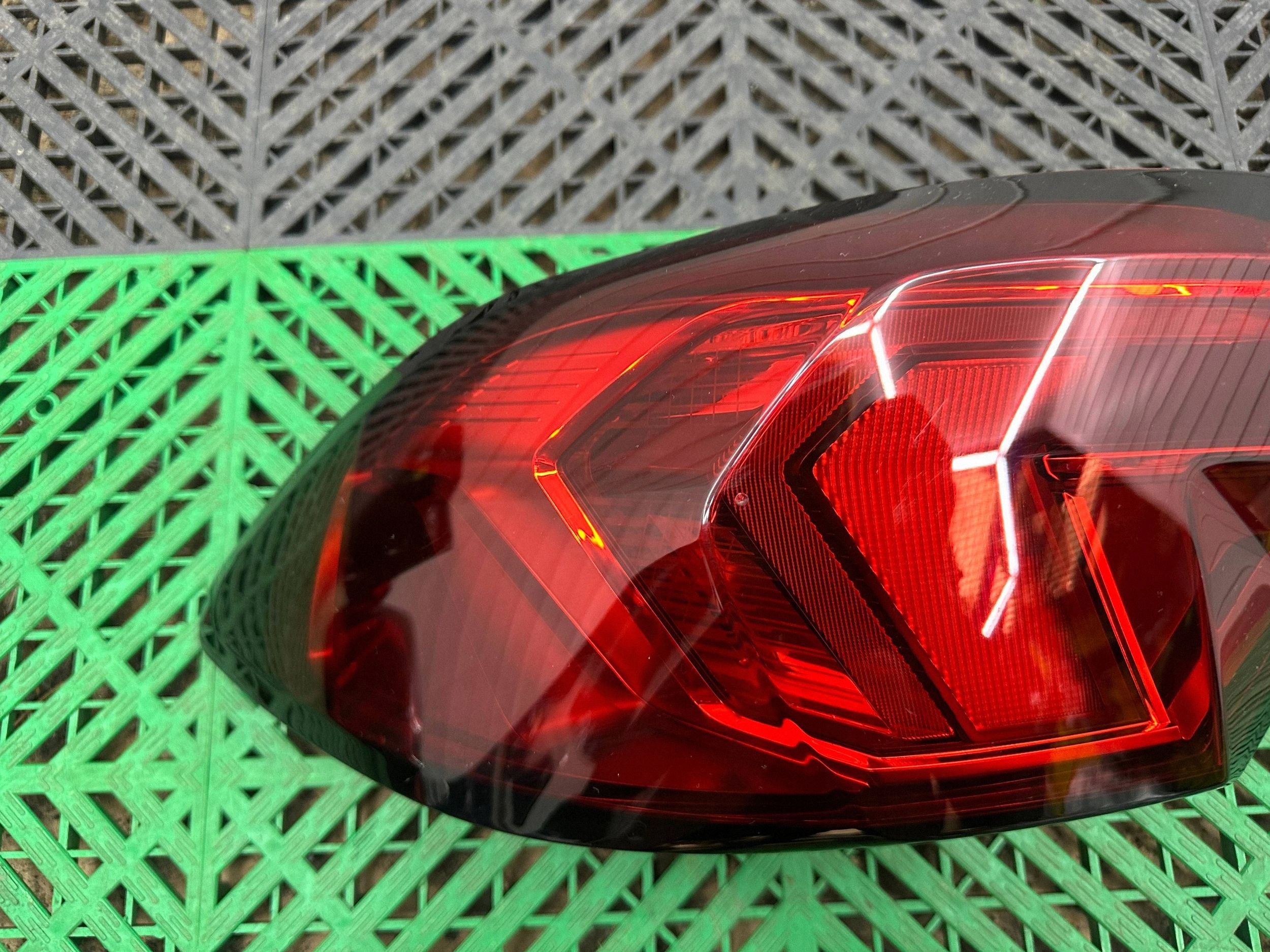 light rear rear part side left BMW 1 F70 5A36177