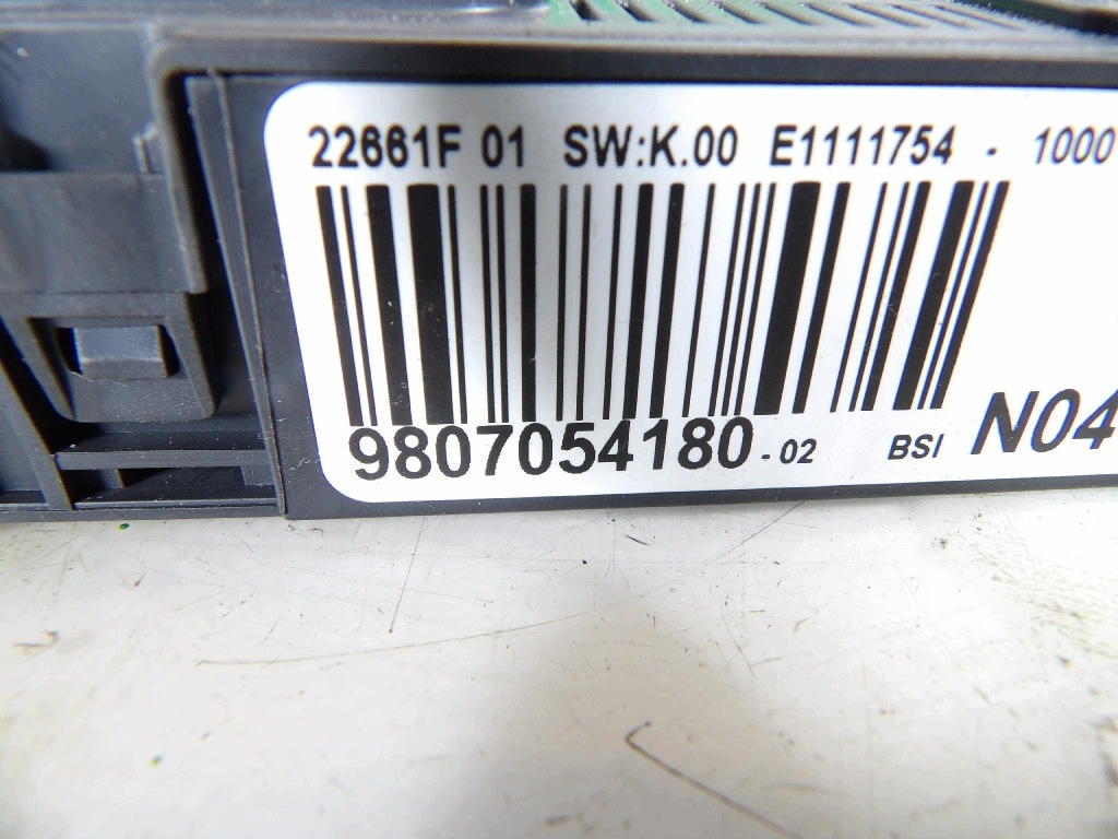 PEUGEOT 308 T9 II module BSI 9807054180