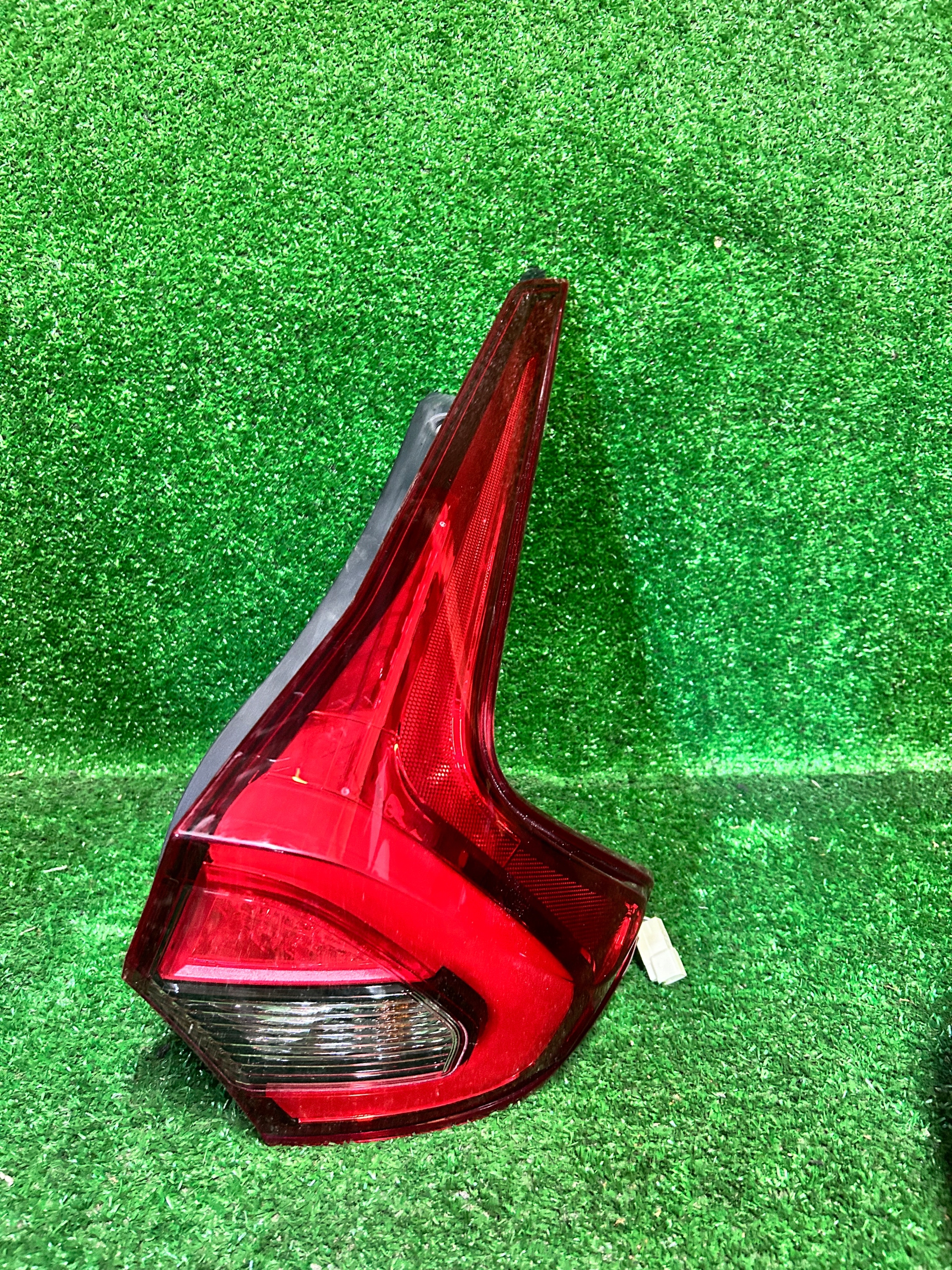 light rear right MITSUBISHI ECLIPSE CROSS