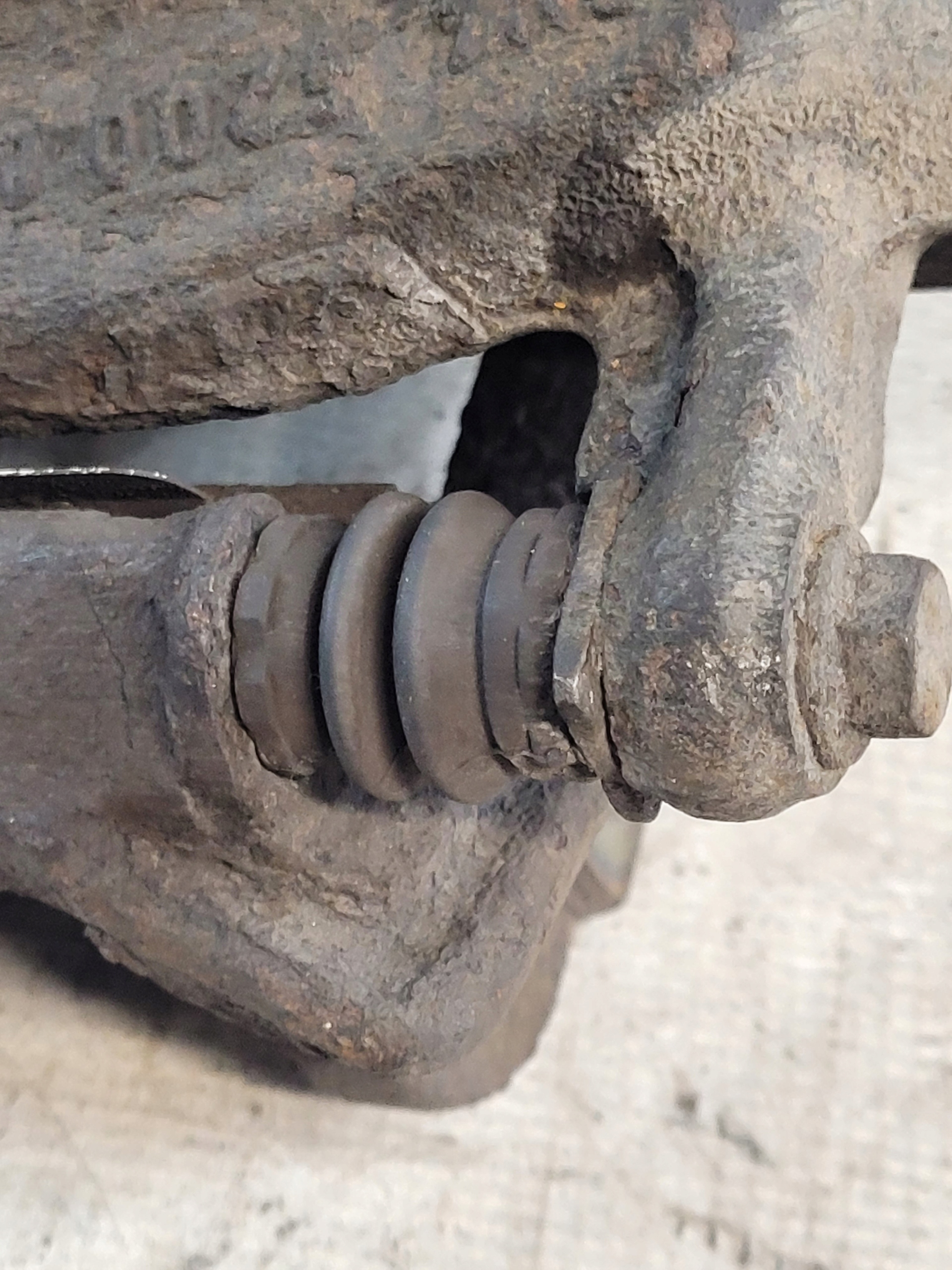 caliper brake right front + JARZMO PEUGEOT 807 2.0HDI 06r.