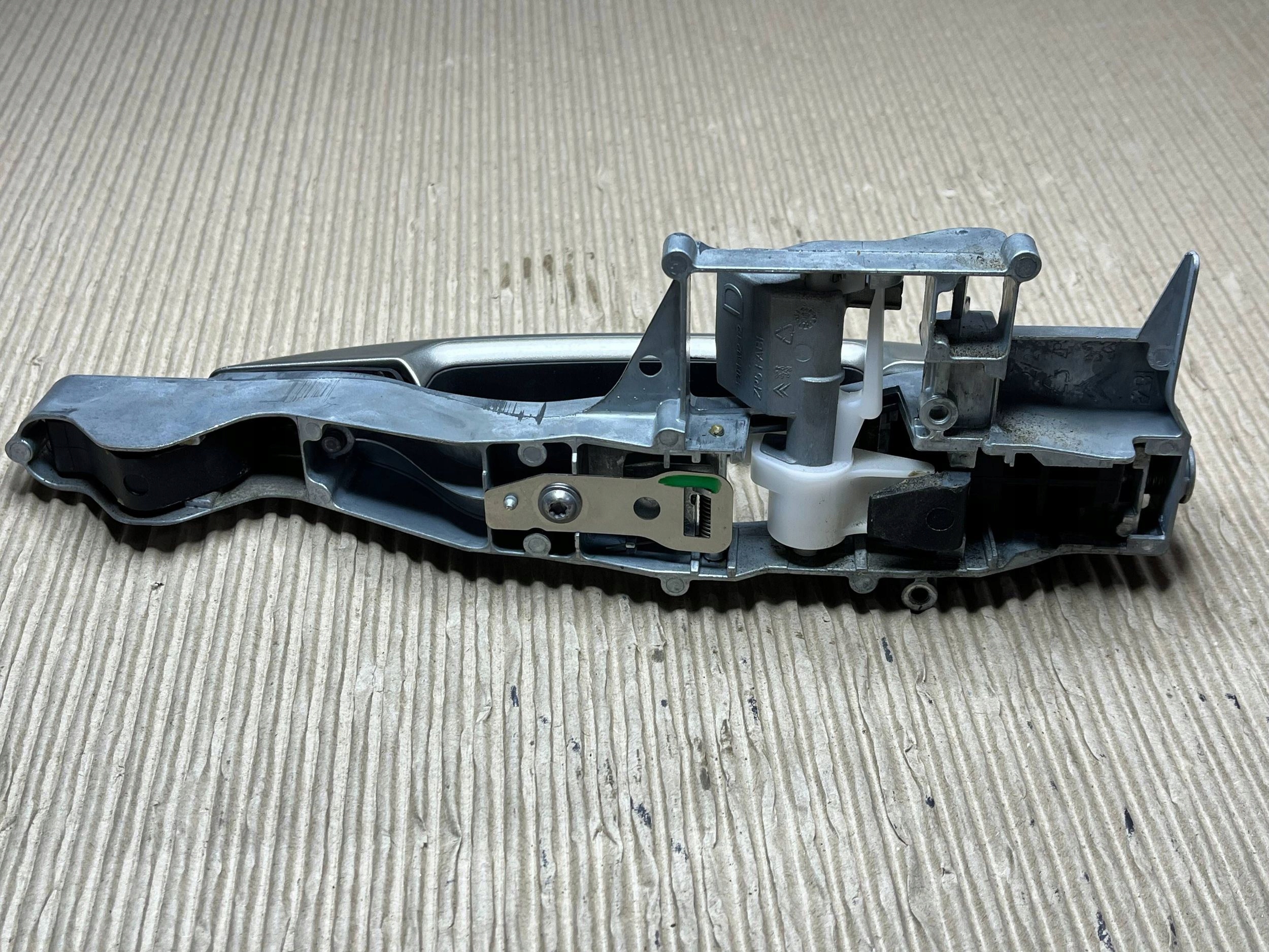 exterior handle door rear part Peugeot 207 910959