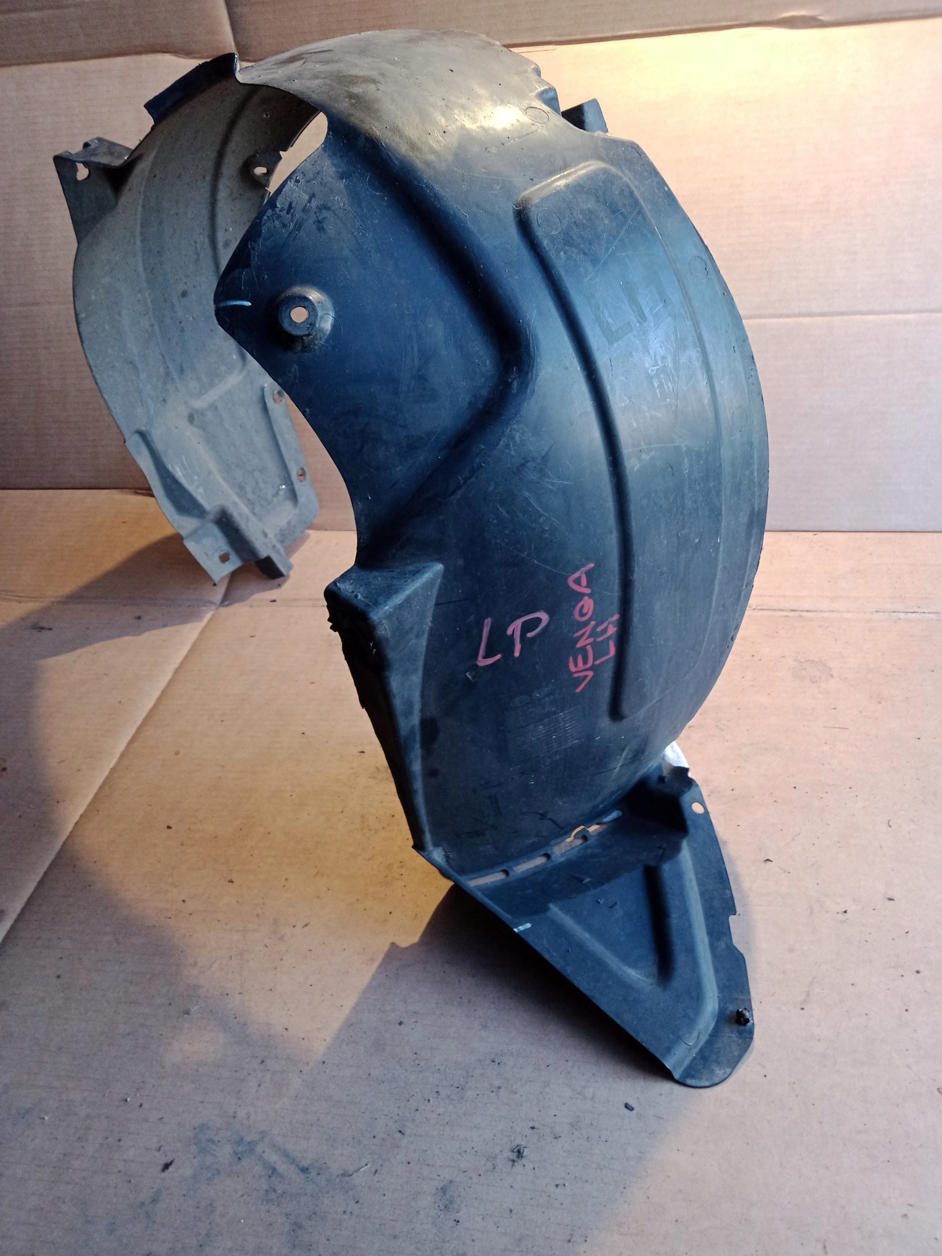 KIA VENGA NADKOLE PRAWE LEWE PRZÓD 09-15R