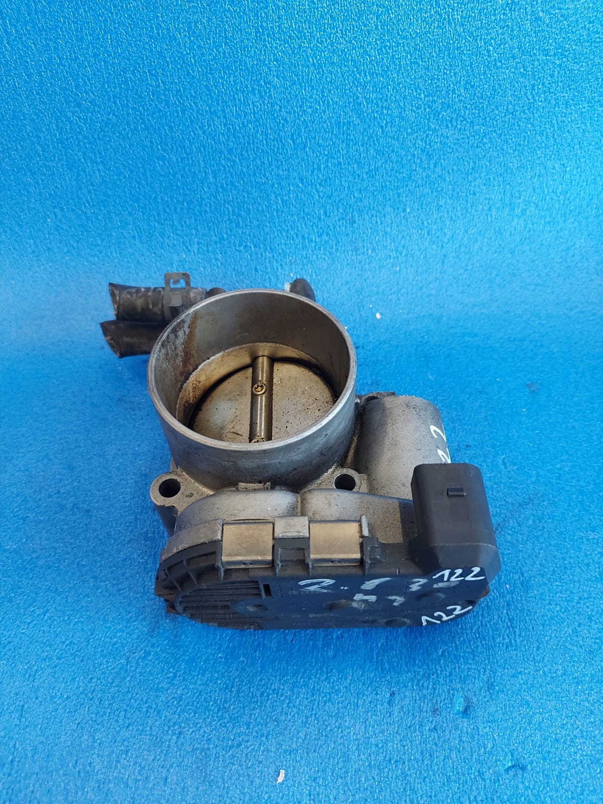 Дроссельная заслонка A6 C5 2.8 V6 078133062B