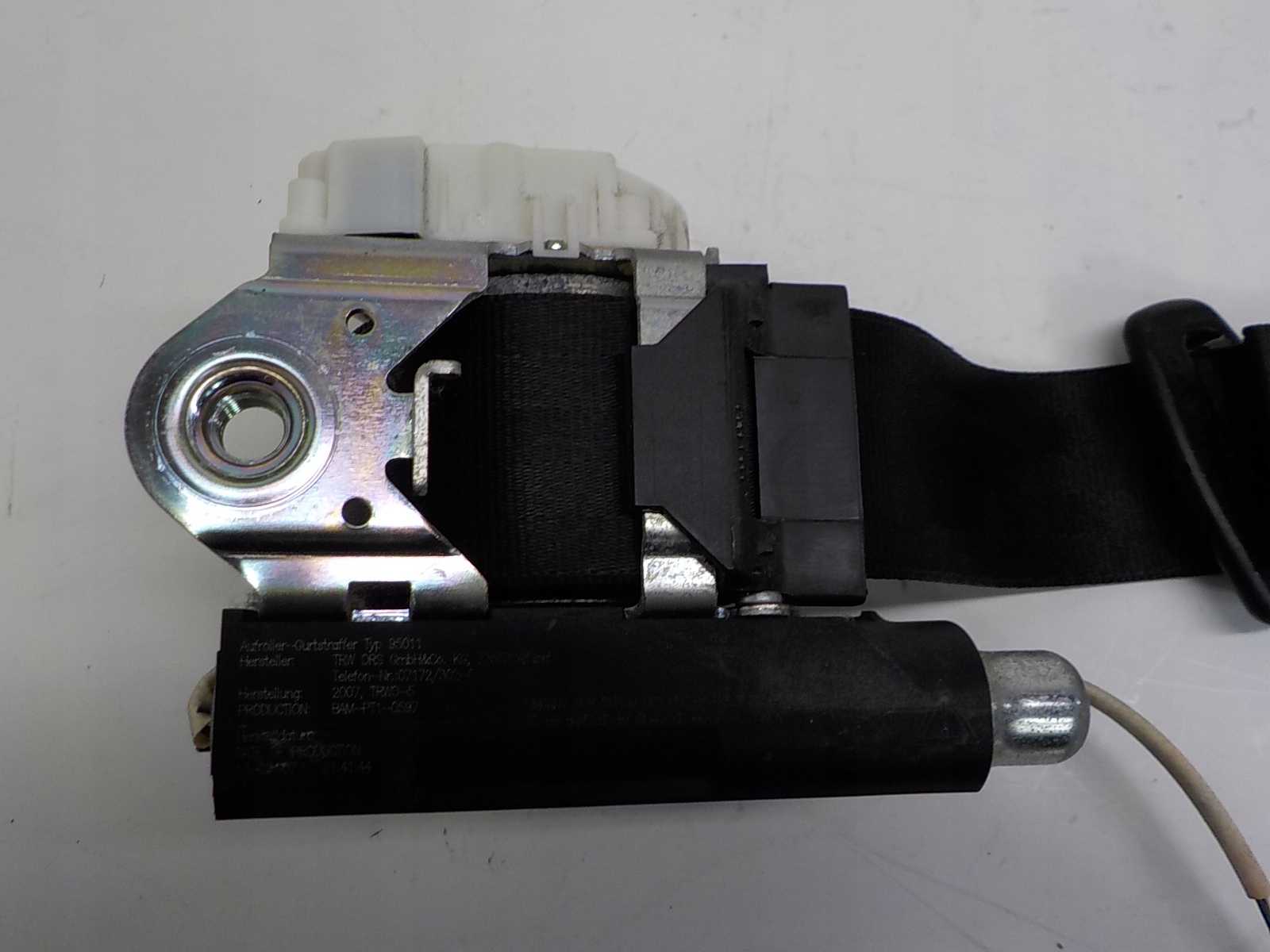 VW EOS Gurten Sicherheits links 1Q2857705