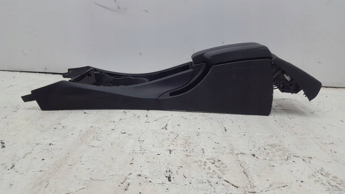 HRTH5Y3Y - Центральный туннель BMW 3 универсал E91 E90 ЕС