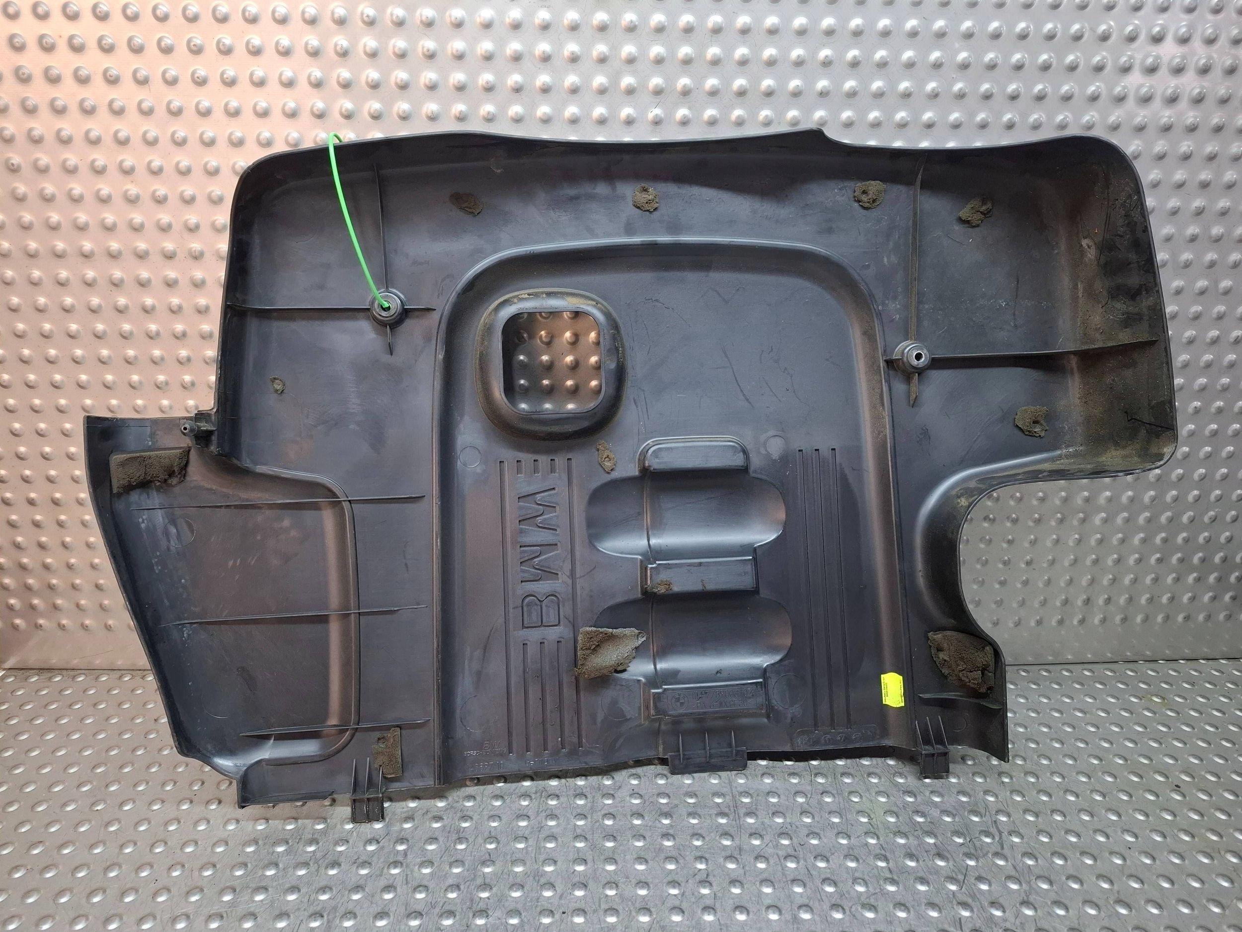 Blende Abdeckung oben DES MOTORS 7789006 BMW E87 3 E90 E91 2.0D