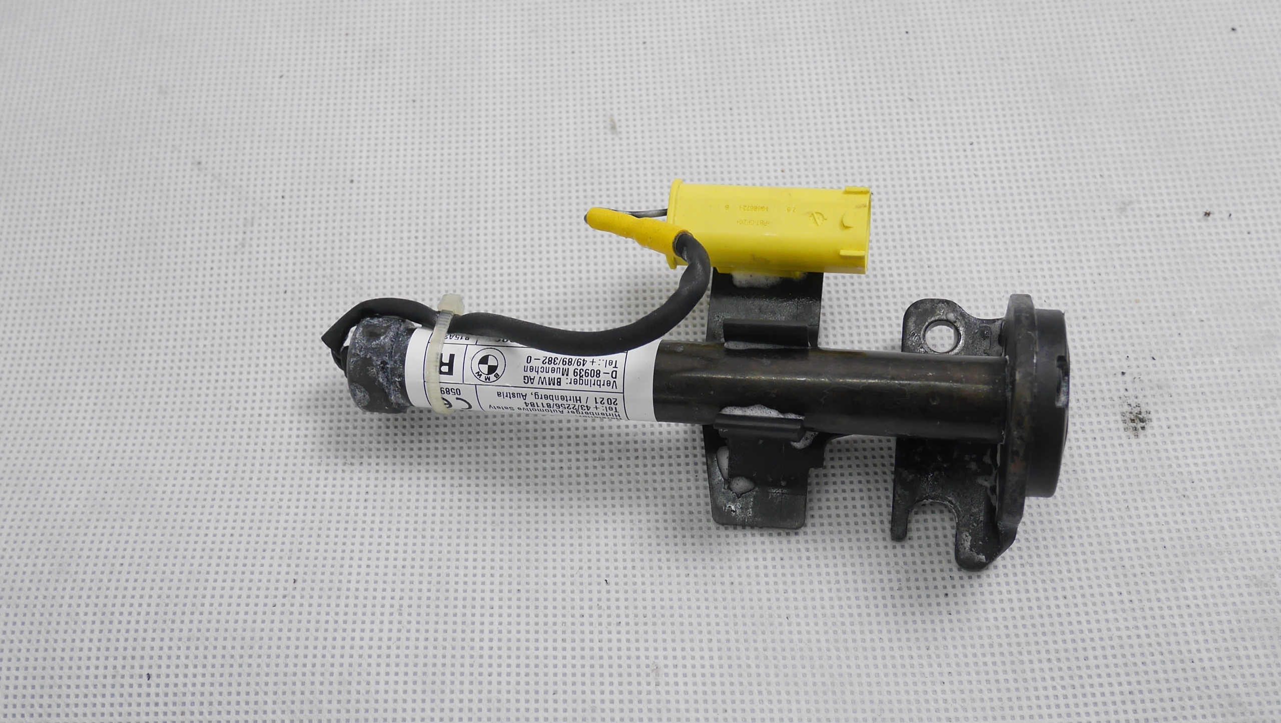 BMW X7 G07 X5 G05 X6 картридж капота правый оригинальный