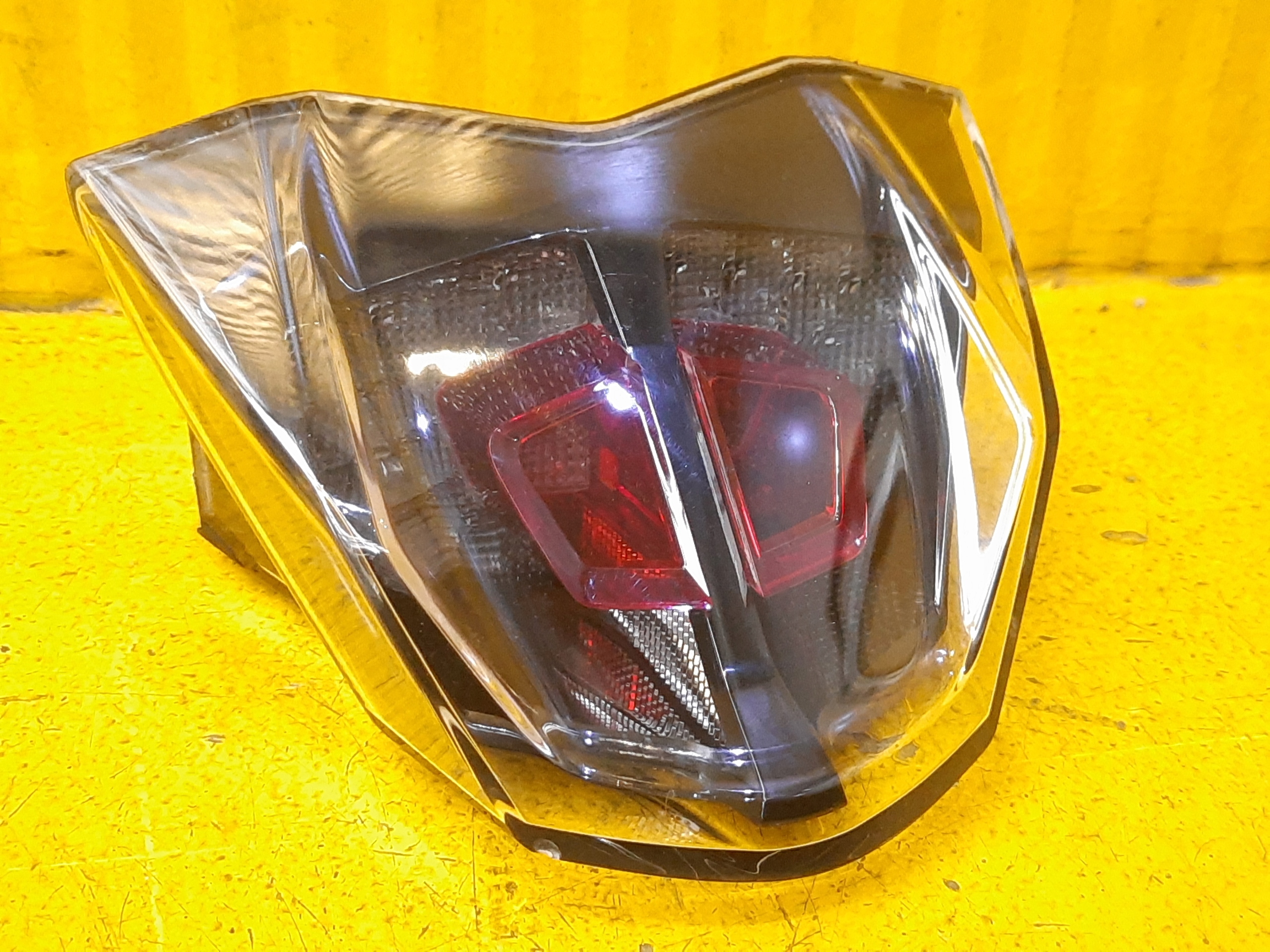 BMW R1200 RS задній ліхтар стоп задній 8549270