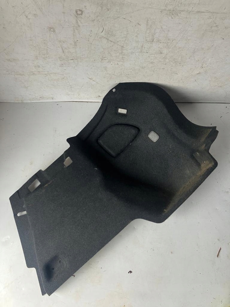 boot upholstery right VOLVO XC40 31484938