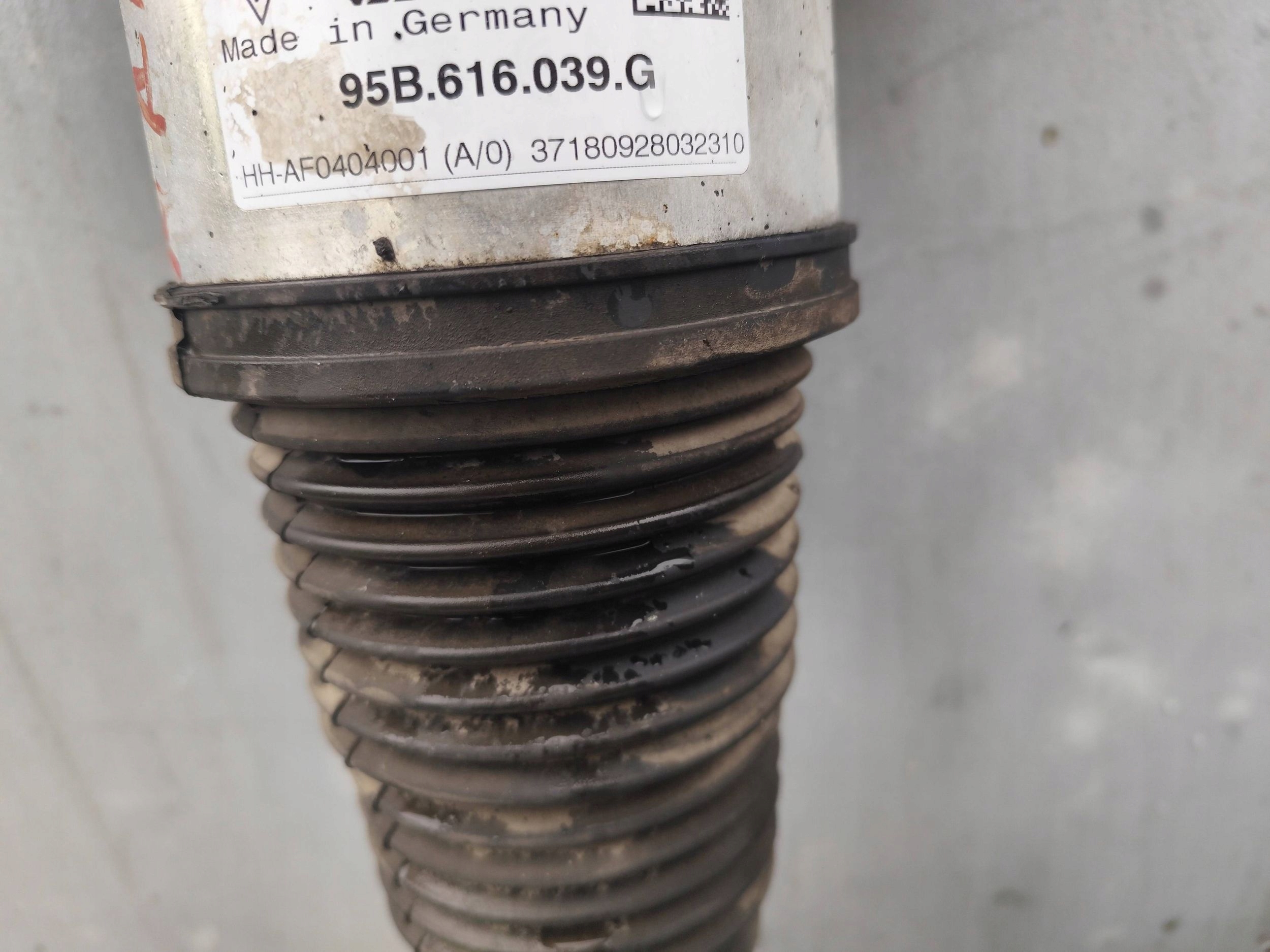 PORSCHE MACAN 95B LIFT swing shock absorber arm left 95B407253E