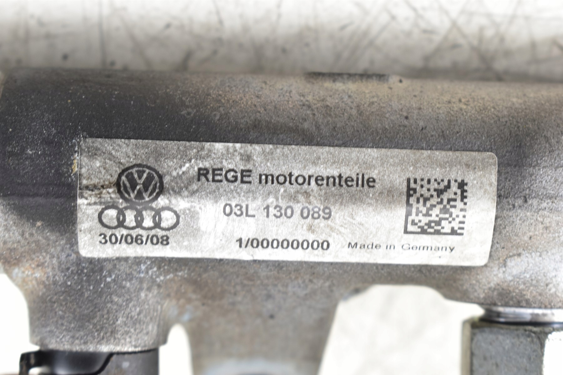 rampe injection VW PASSAT B7 GOLF VI AUDI A3 8P 2.0 TDI 03L130089